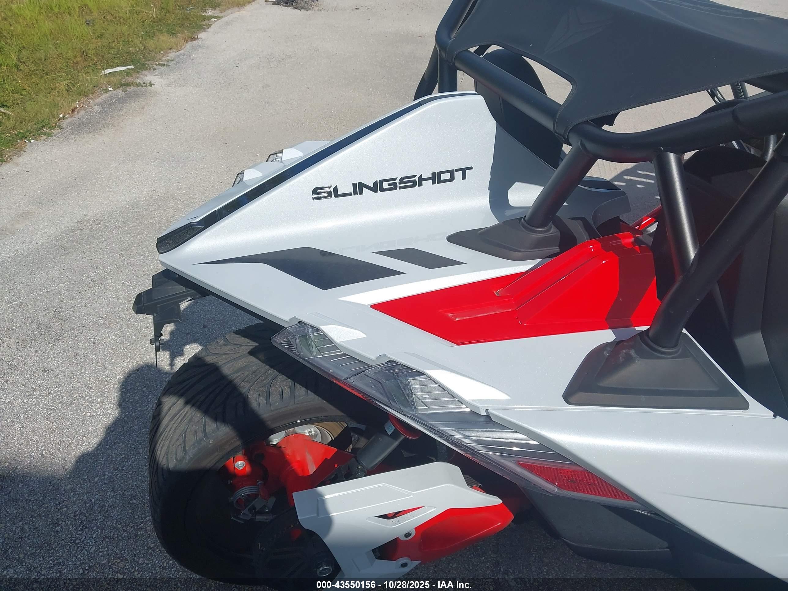 POLARIS SLINGSHOT image 8