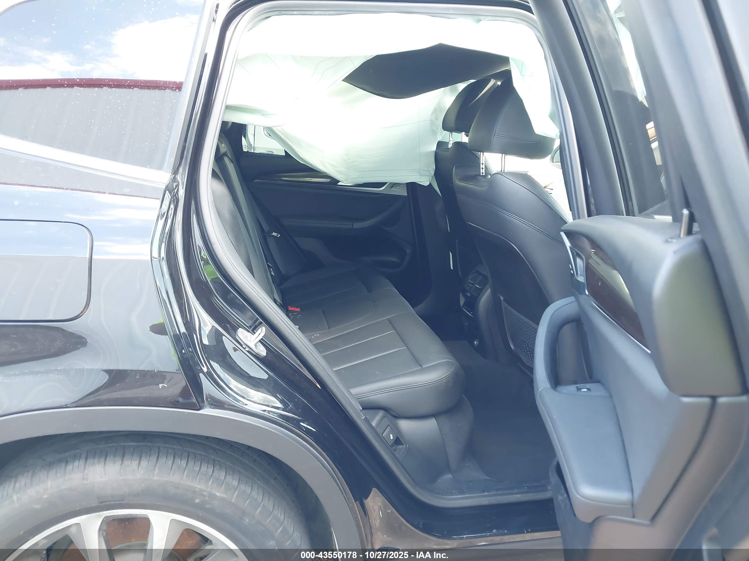 BMW X3 image 8