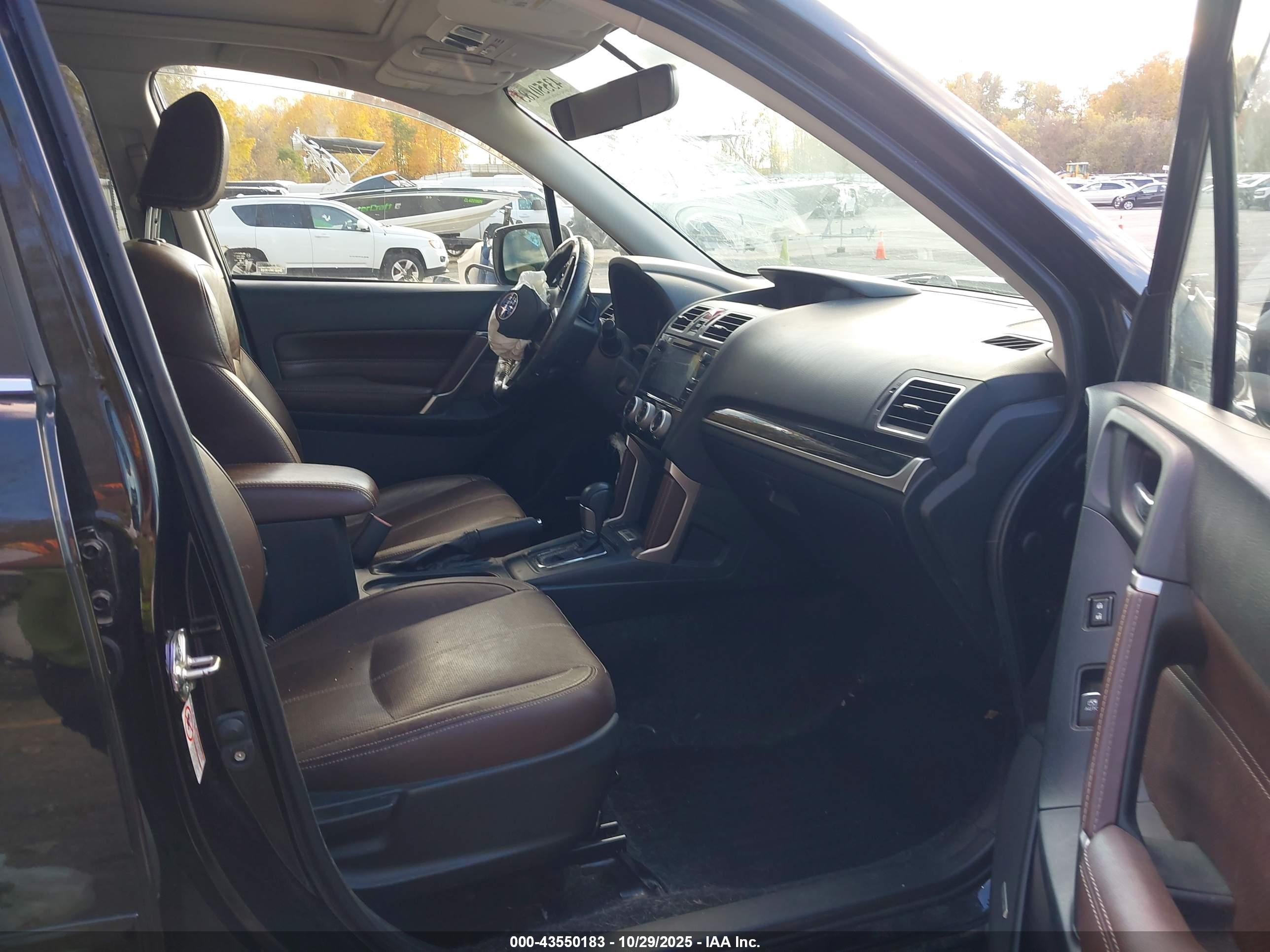 SUBARU FORESTER image 5