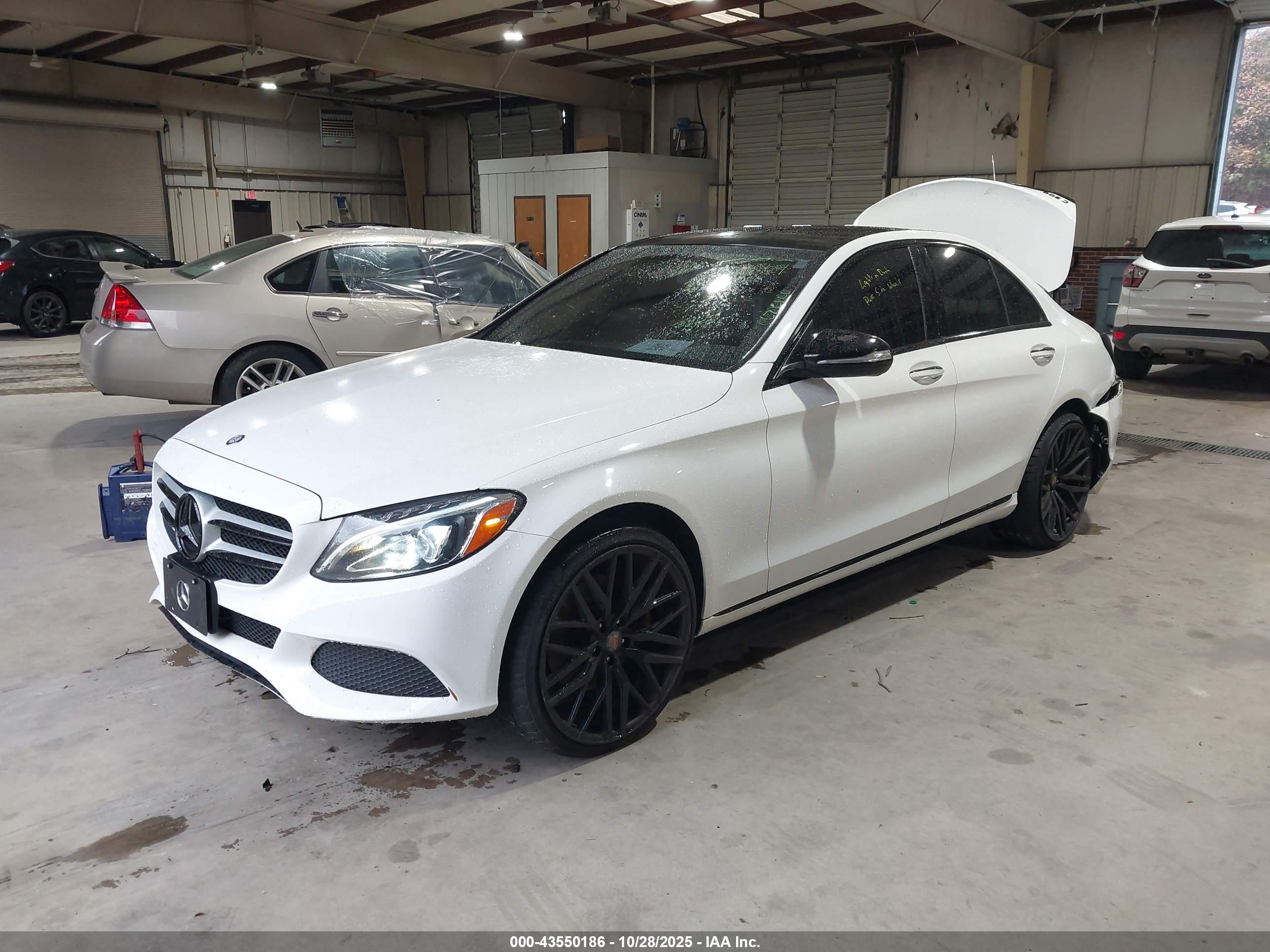 MERCEDES-BENZ C image 2