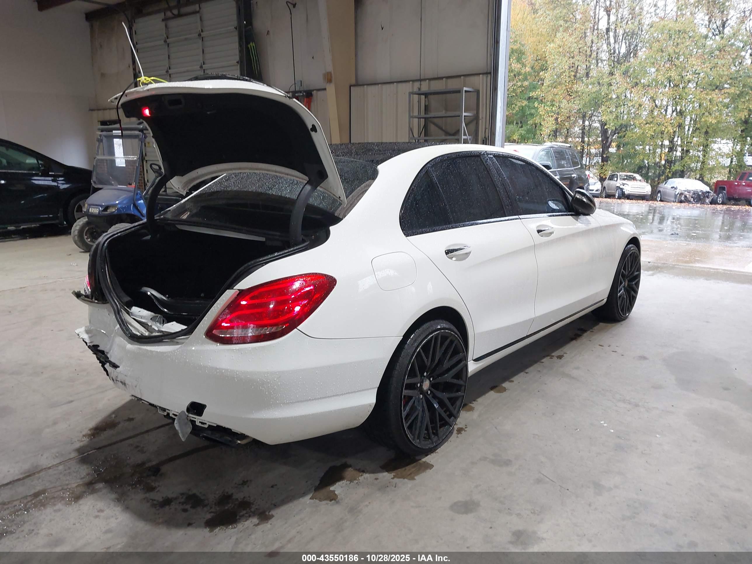 MERCEDES-BENZ C image 4