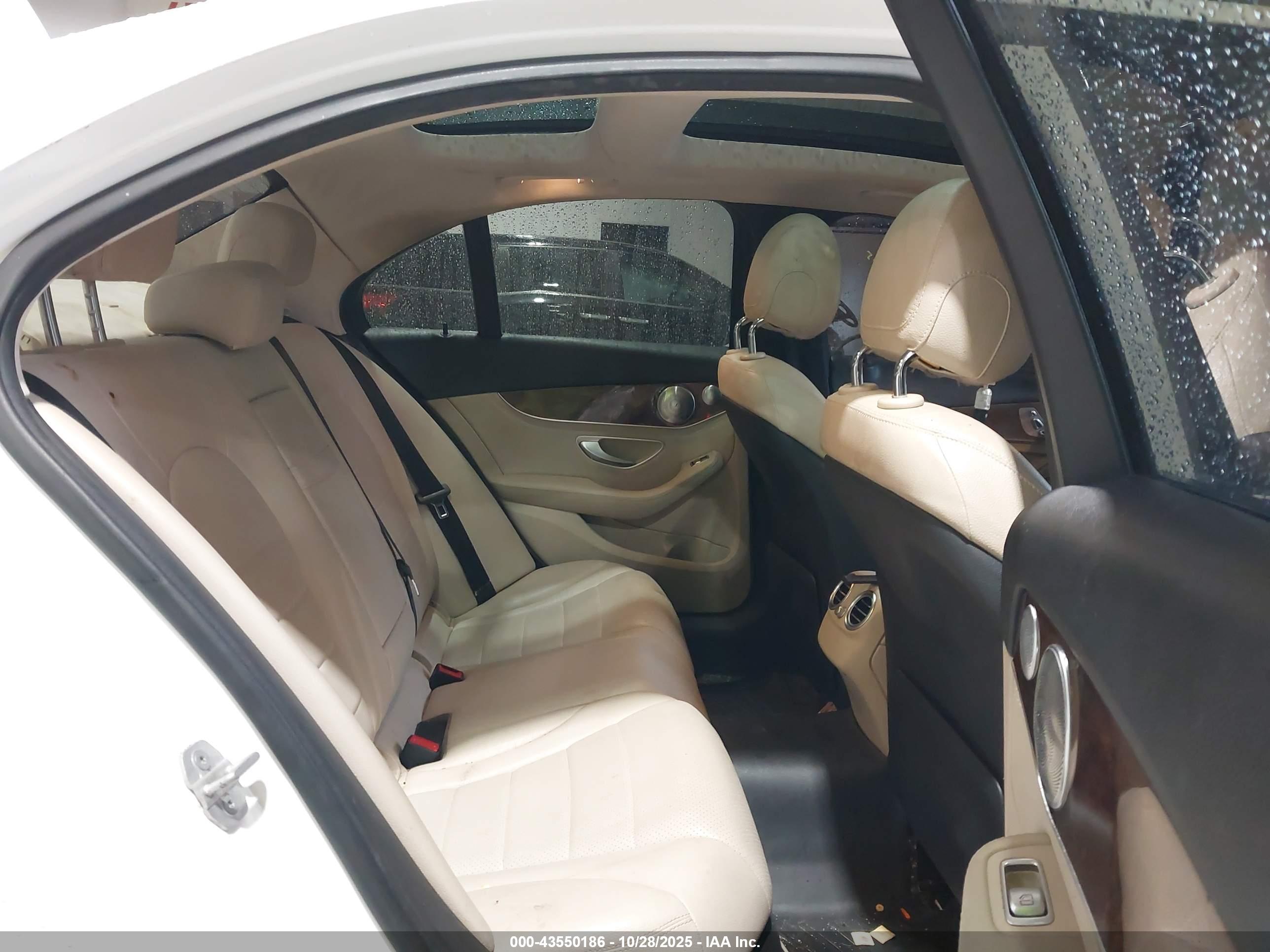 MERCEDES-BENZ C image 8