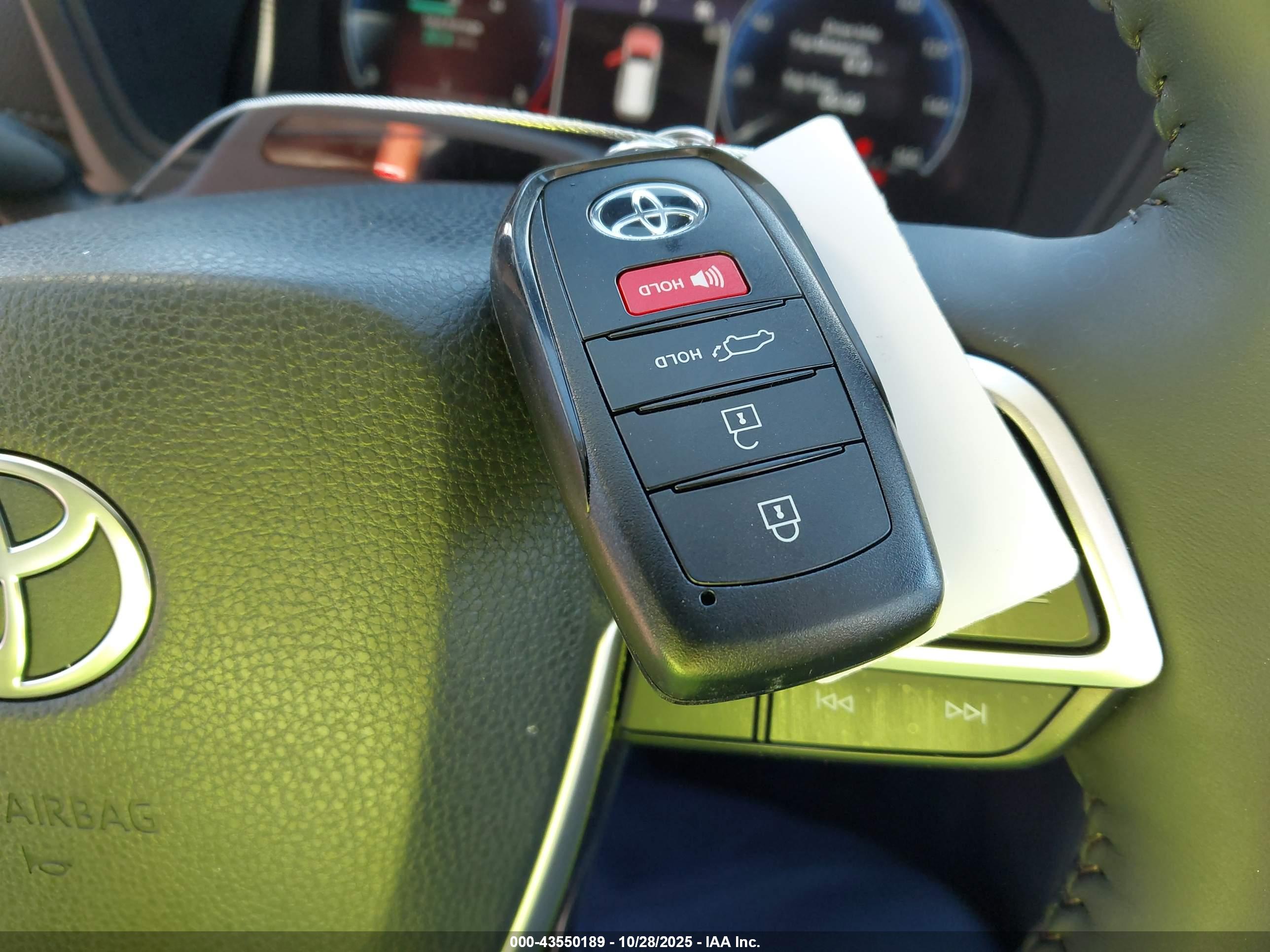 TOYOTA GRAND image 11