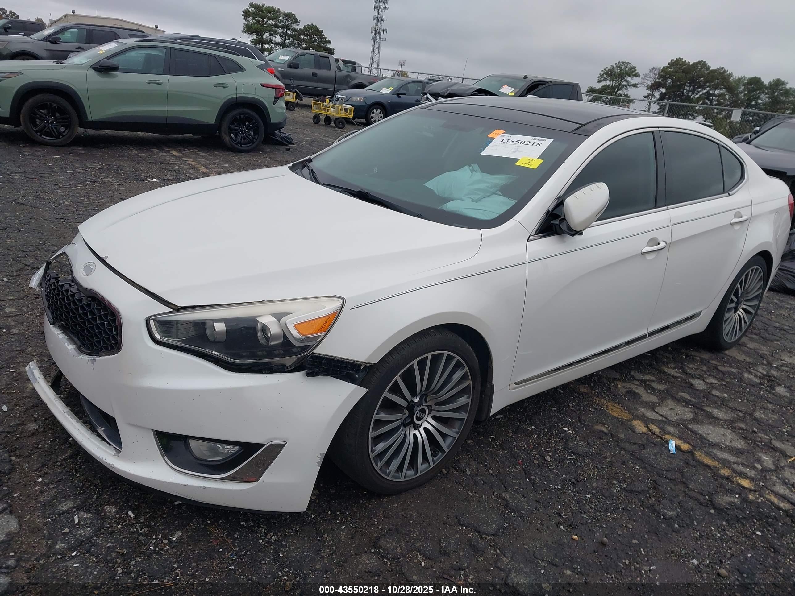 KIA CADENZA image 2