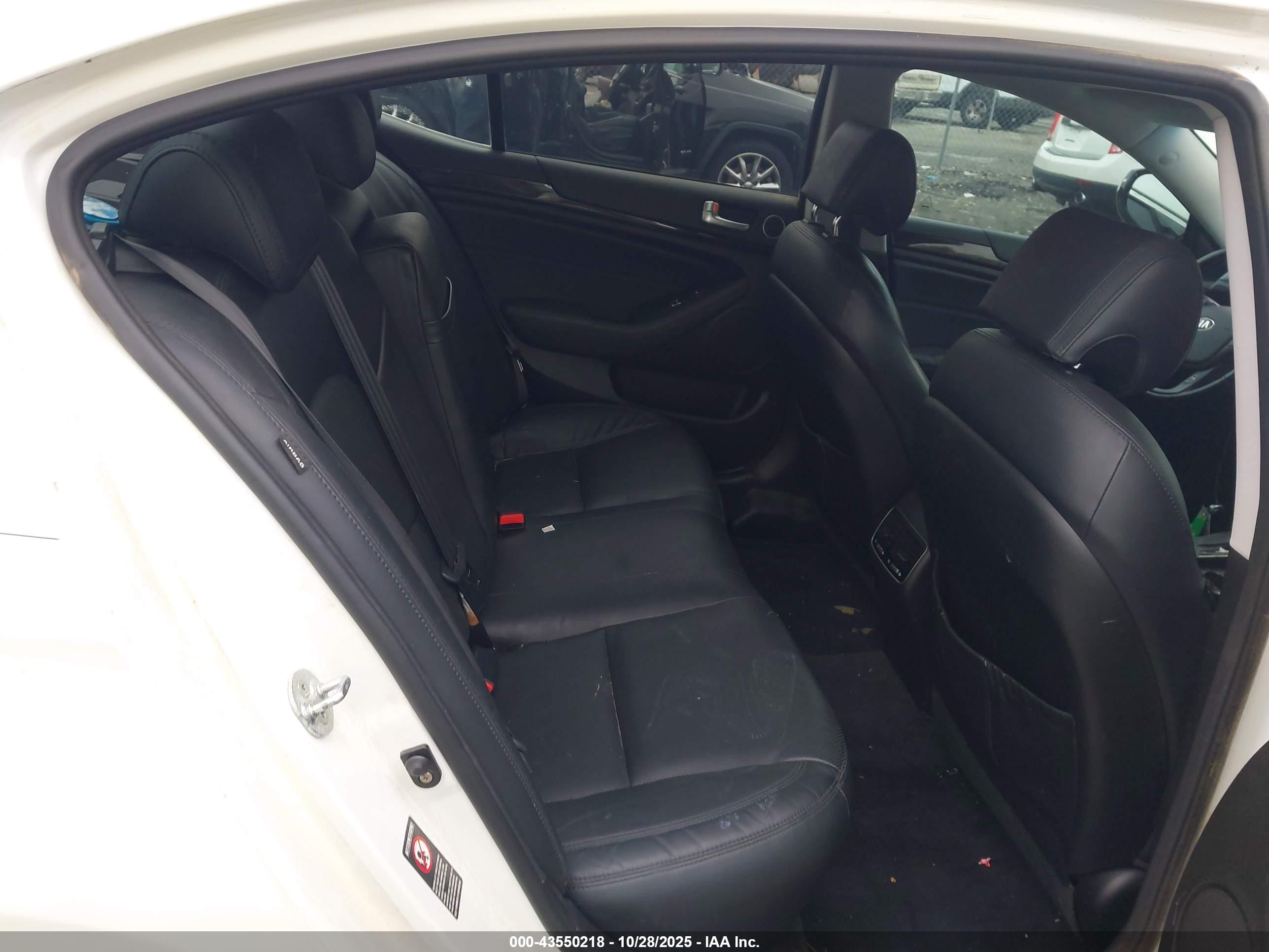 KIA CADENZA image 8