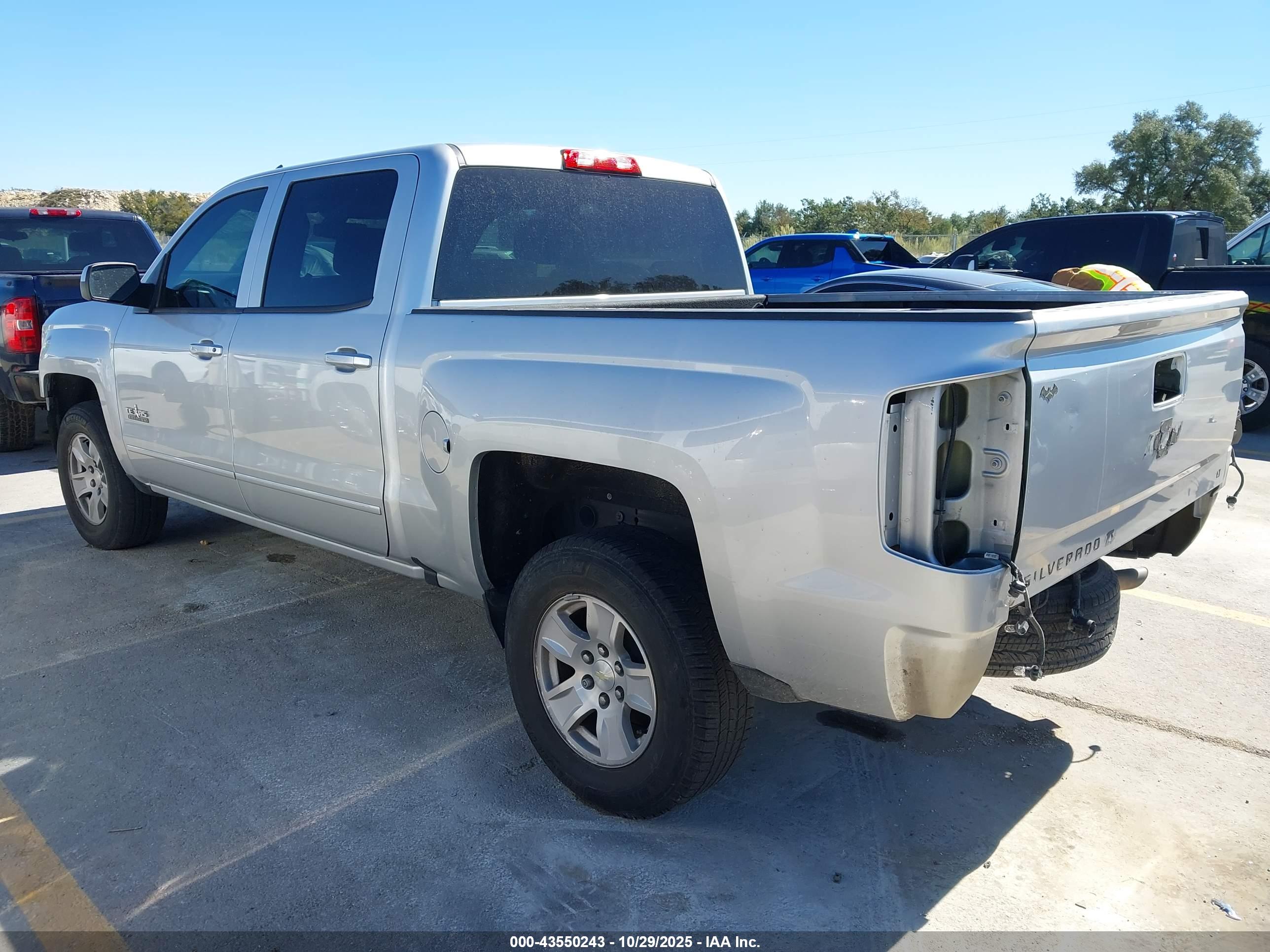 CHEVROLET SILVERADO image 3