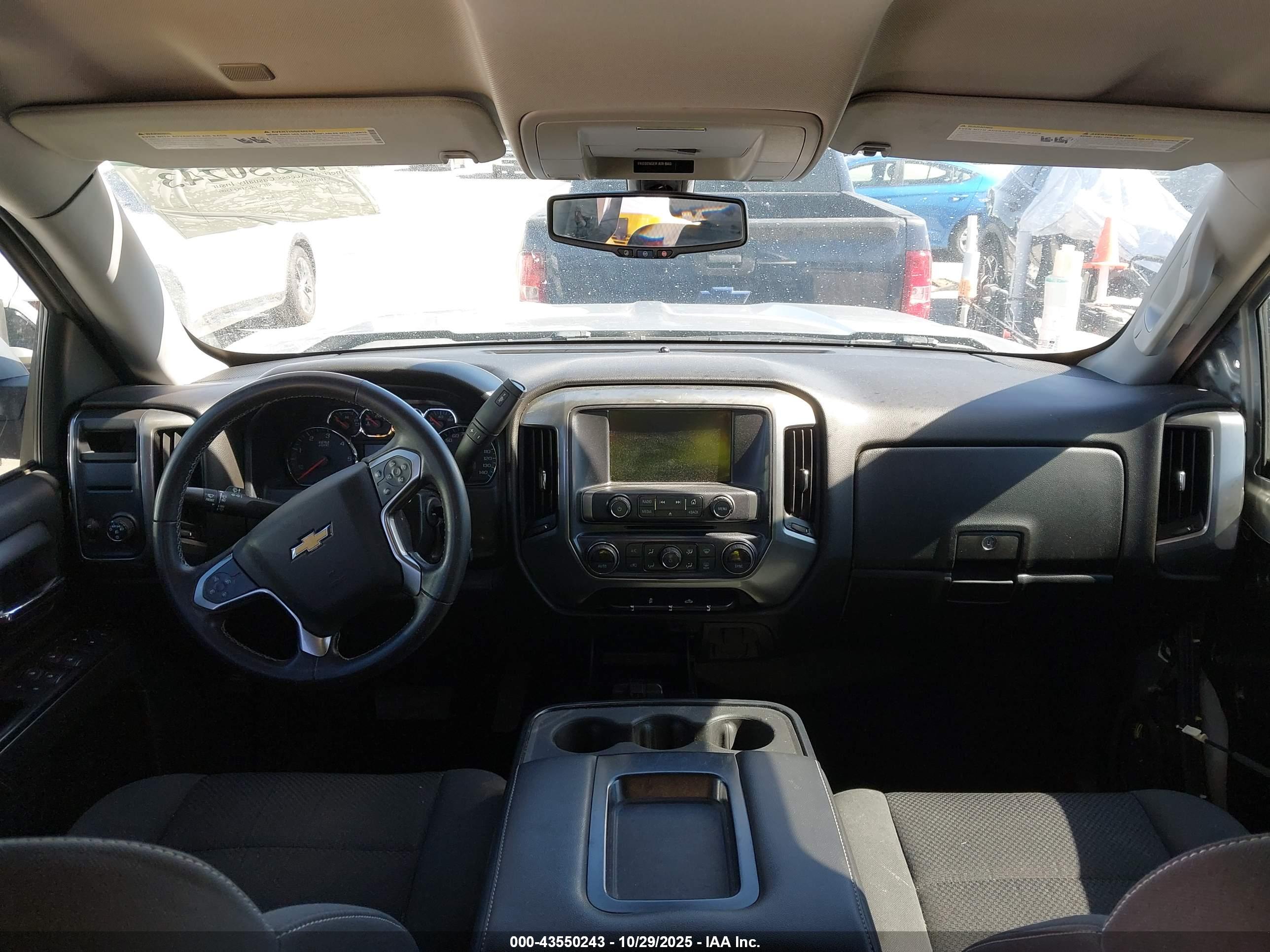 CHEVROLET SILVERADO image 5