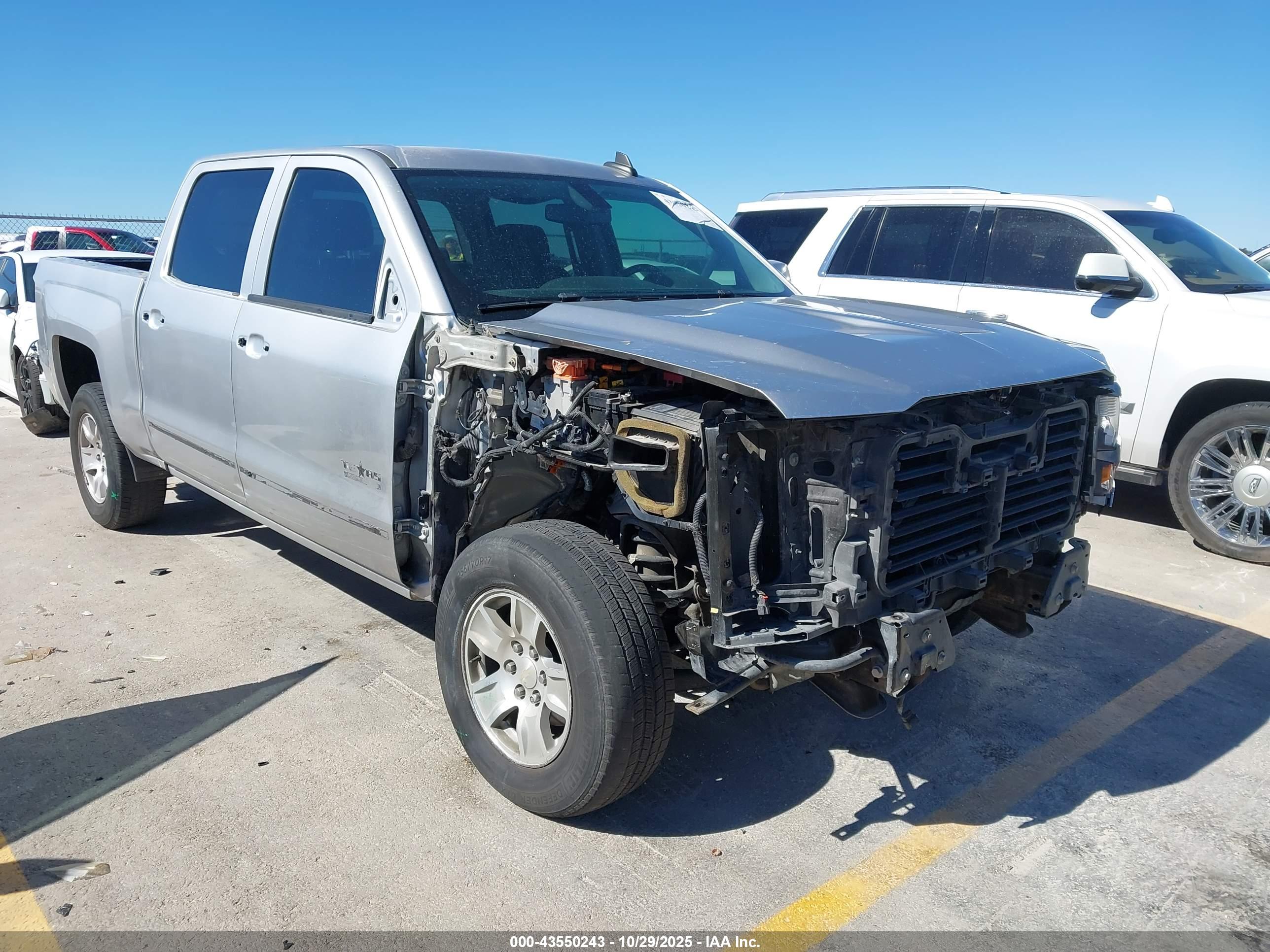 CHEVROLET SILVERADO image 6