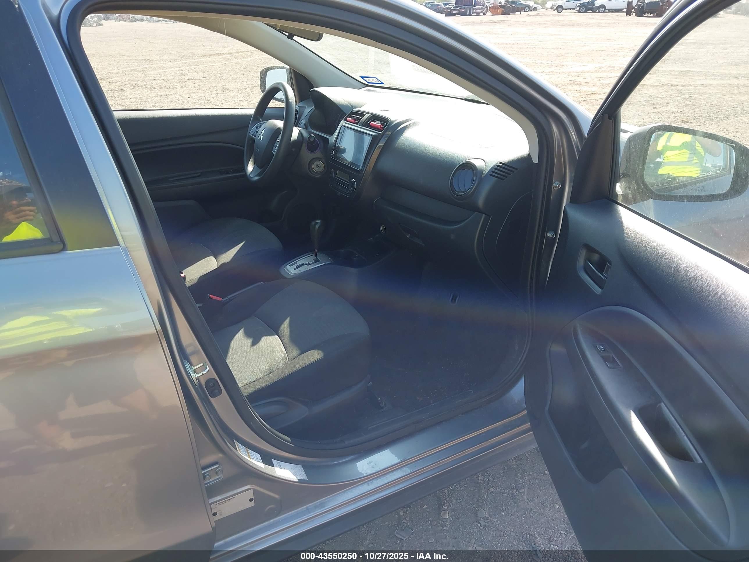MITSUBISHI MIRAGE image 5