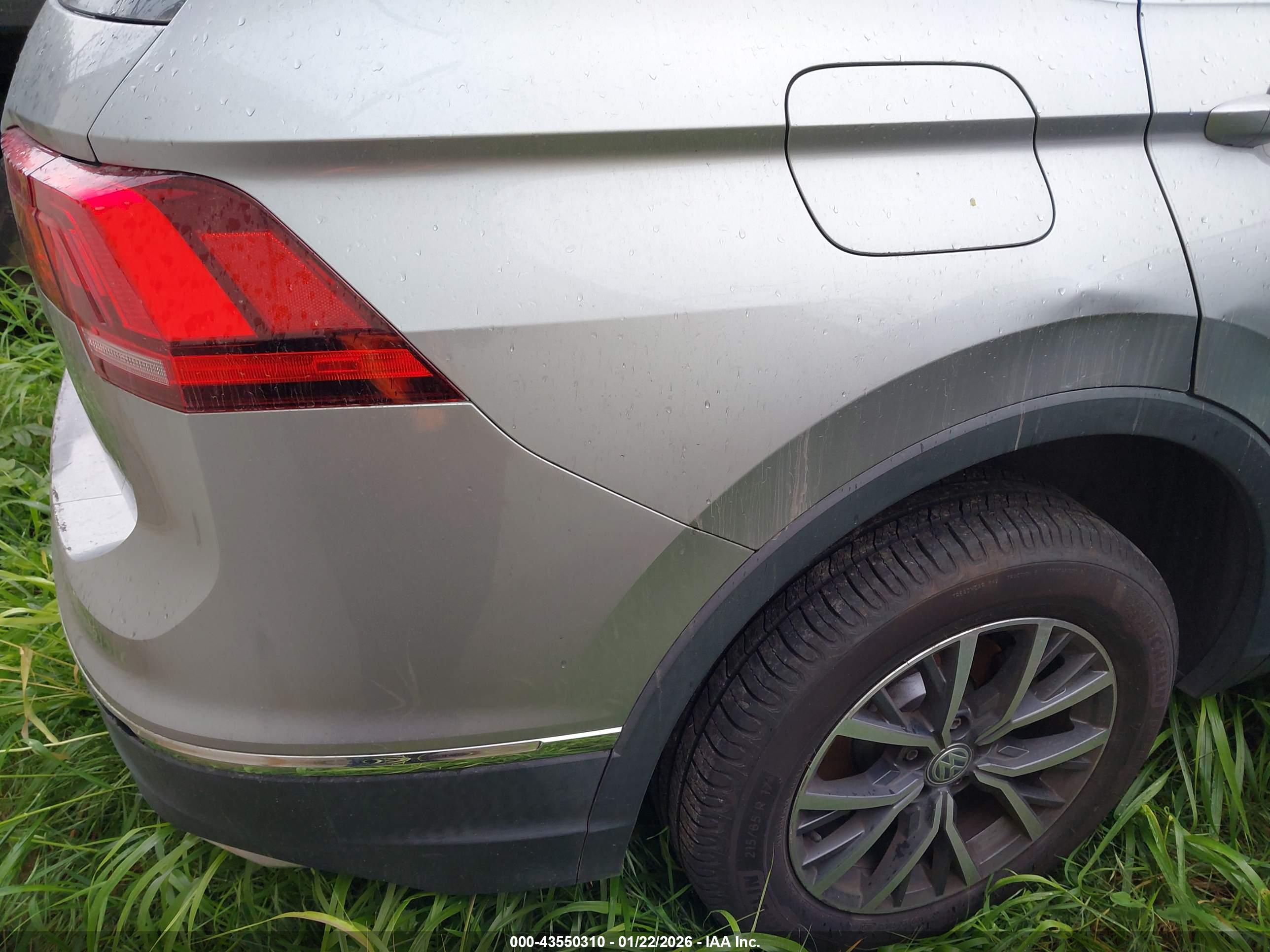 VOLKSWAGEN TIGUAN image 4