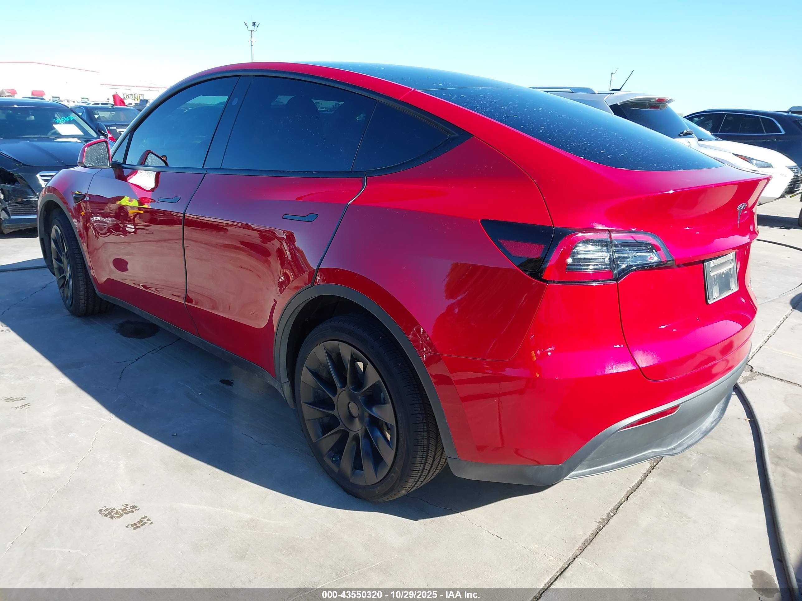 TESLA MODEL image 3