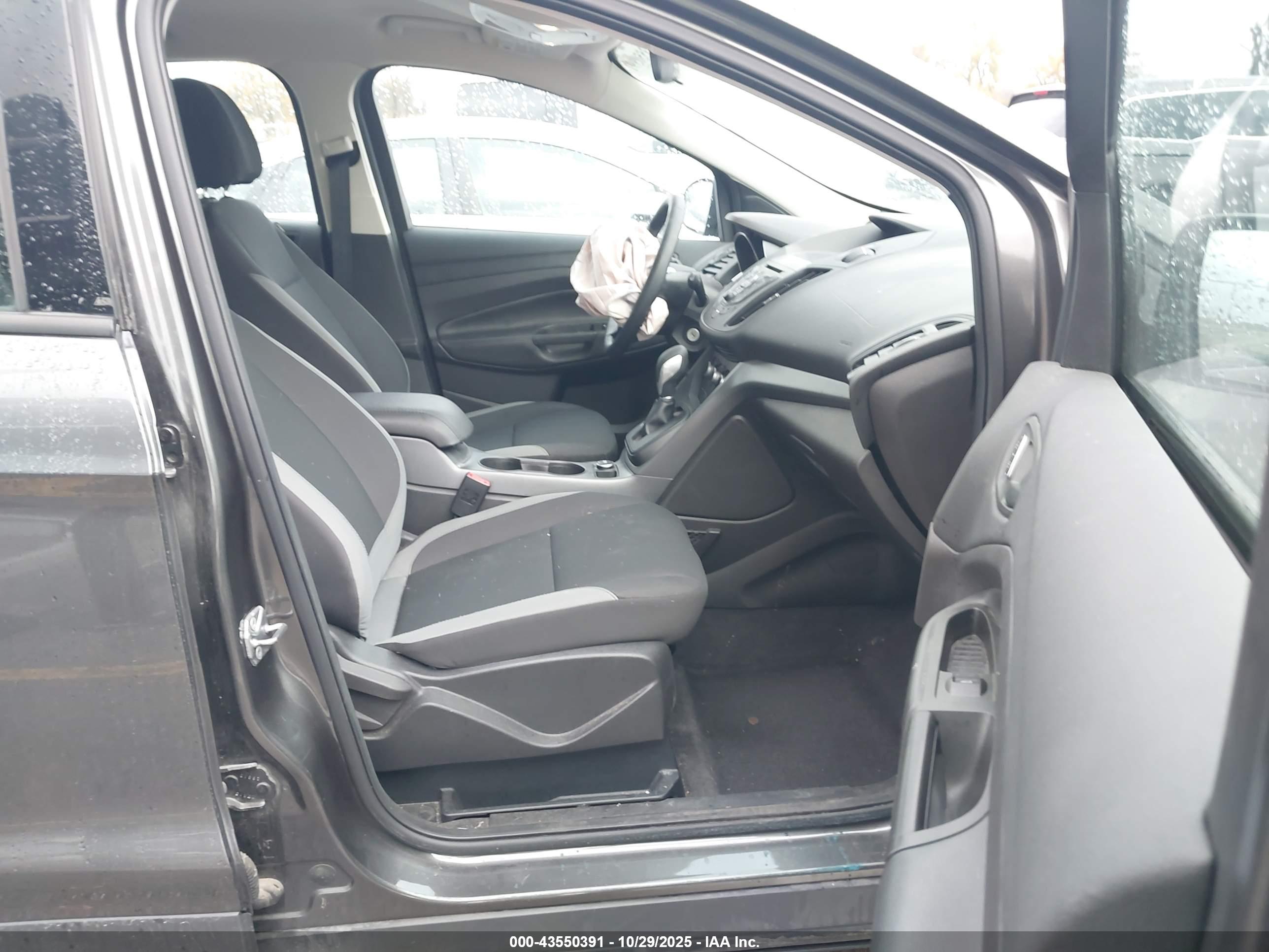 FORD ESCAPE image 5
