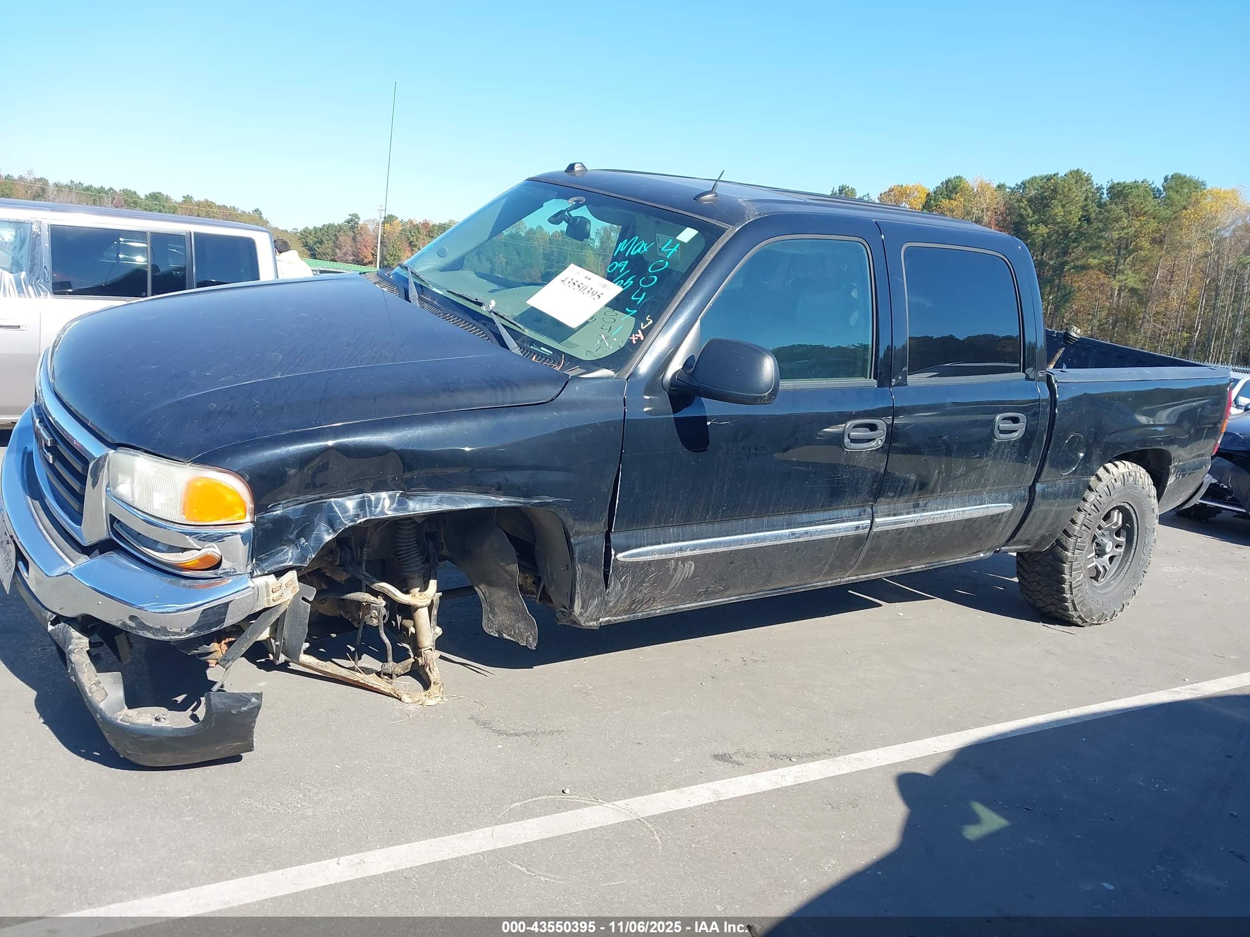 GMC SIERRA image 2