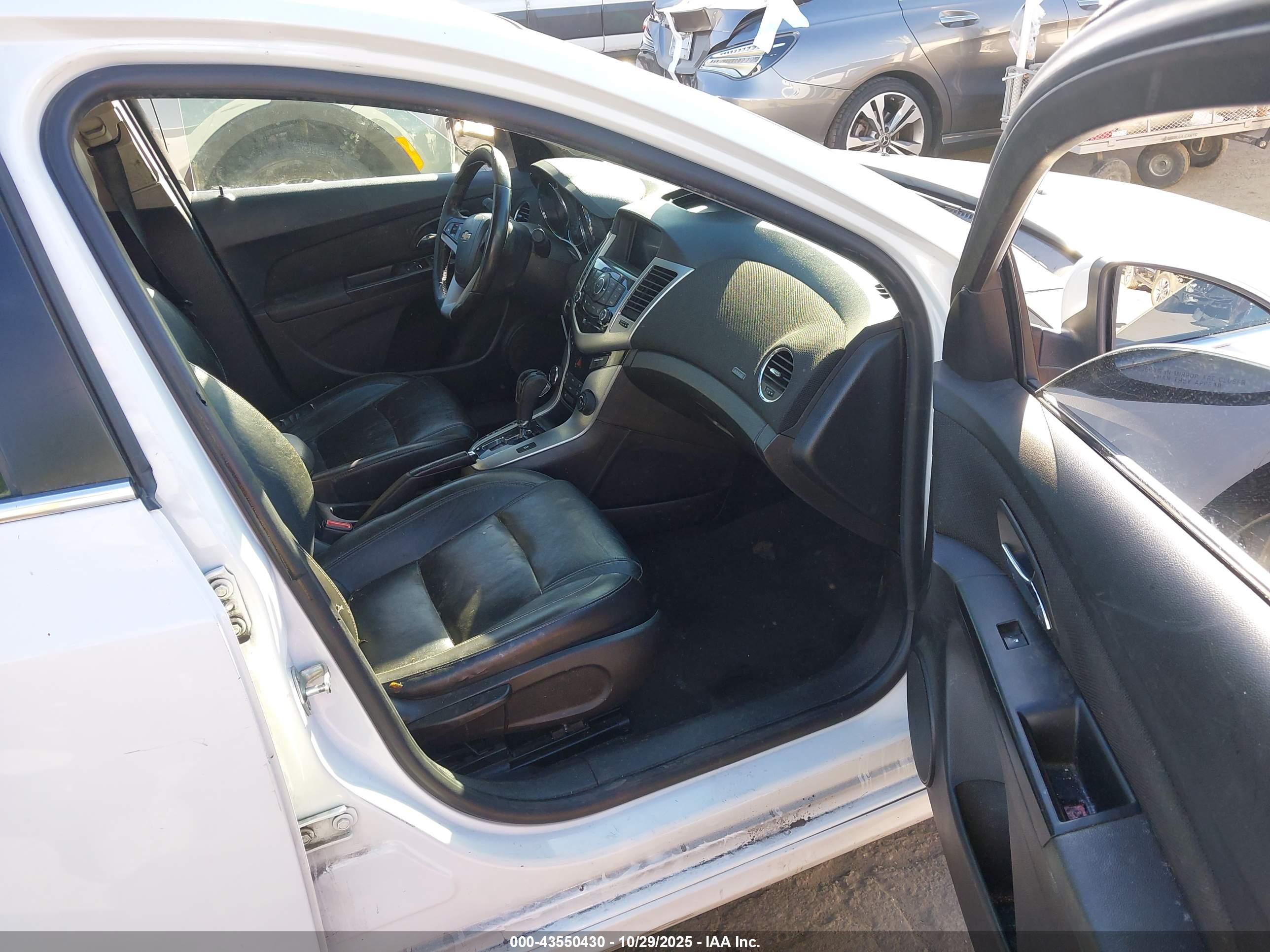 CHEVROLET CRUZE image 5