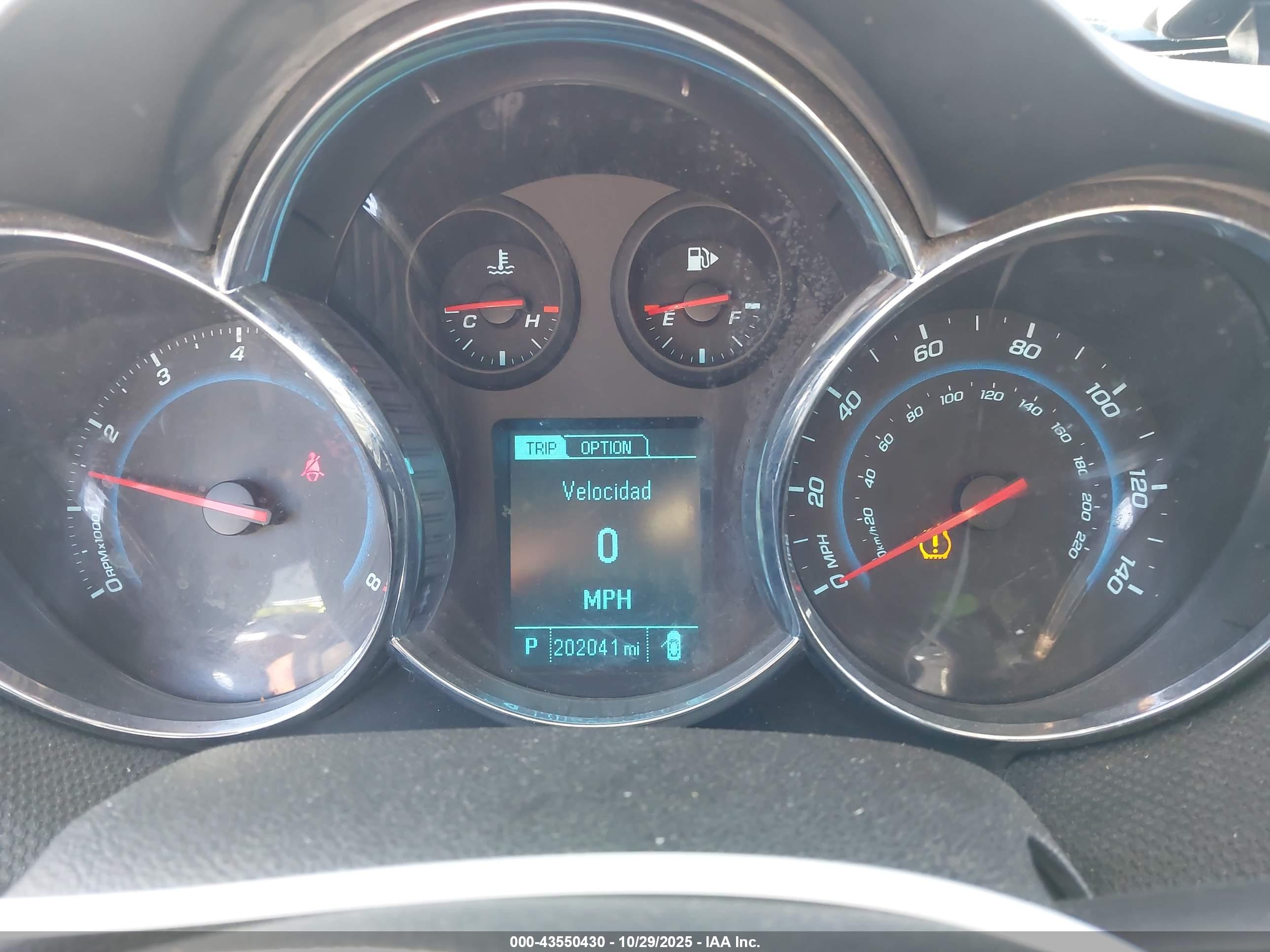 CHEVROLET CRUZE image 7