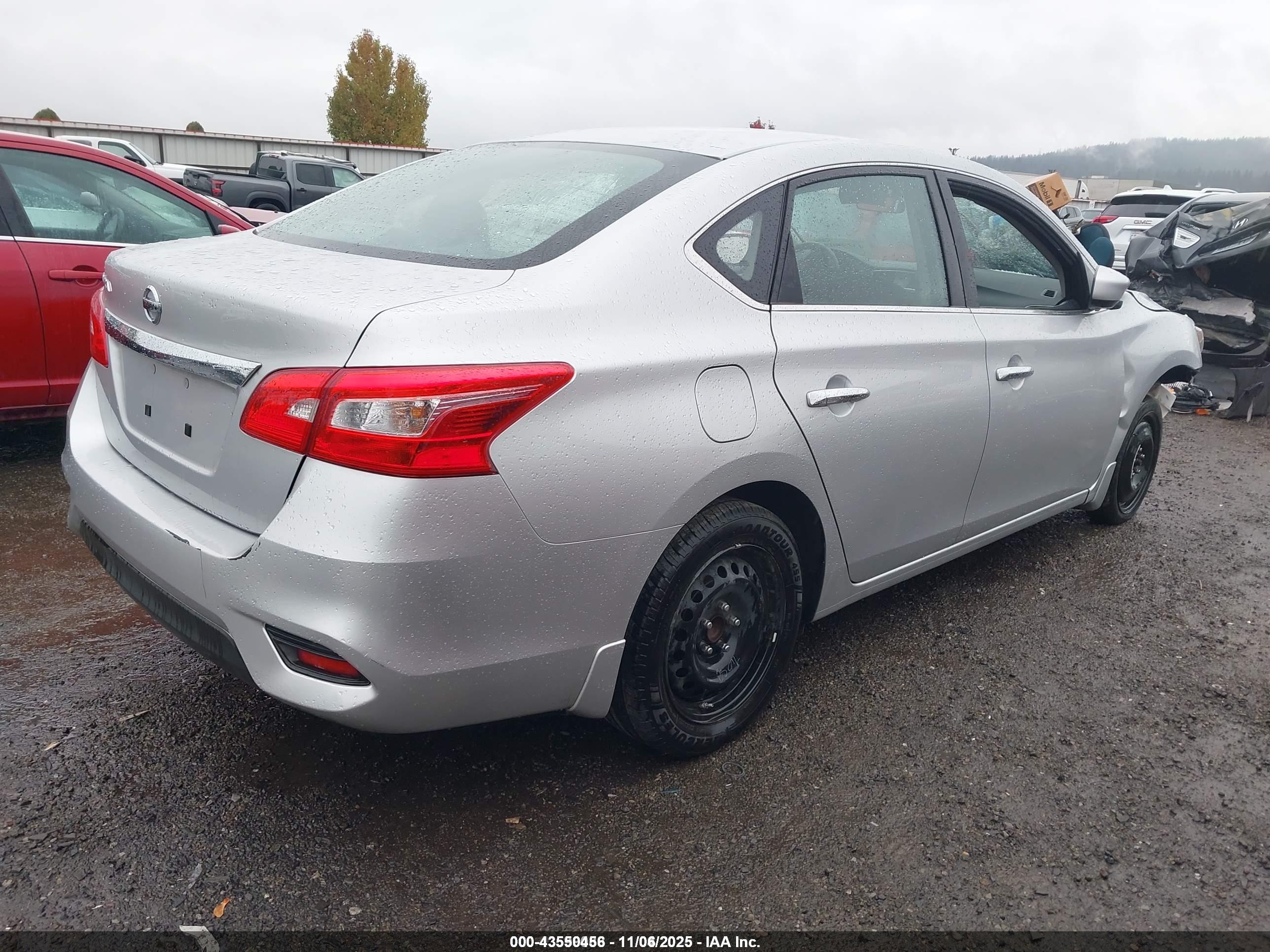 NISSAN SENTRA image 4