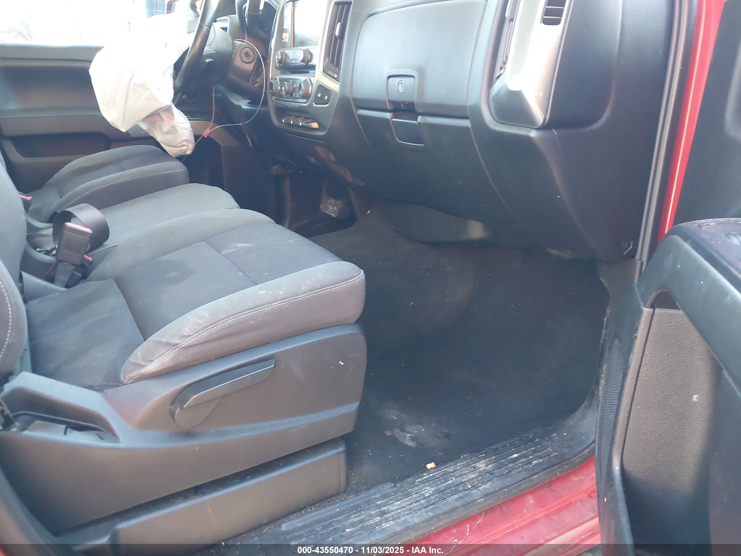 CHEVROLET SILVERADO image 5
