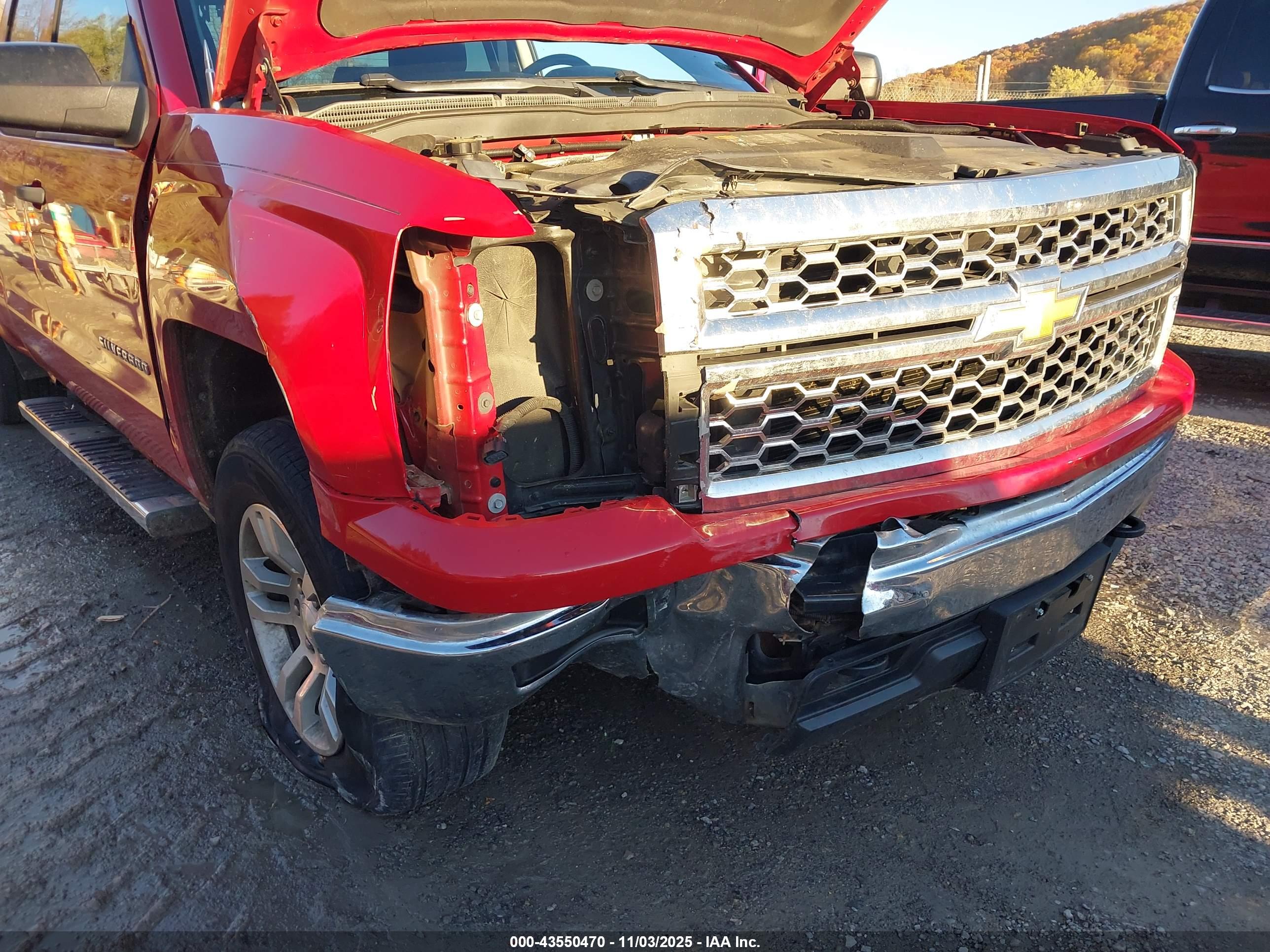 CHEVROLET SILVERADO image 6