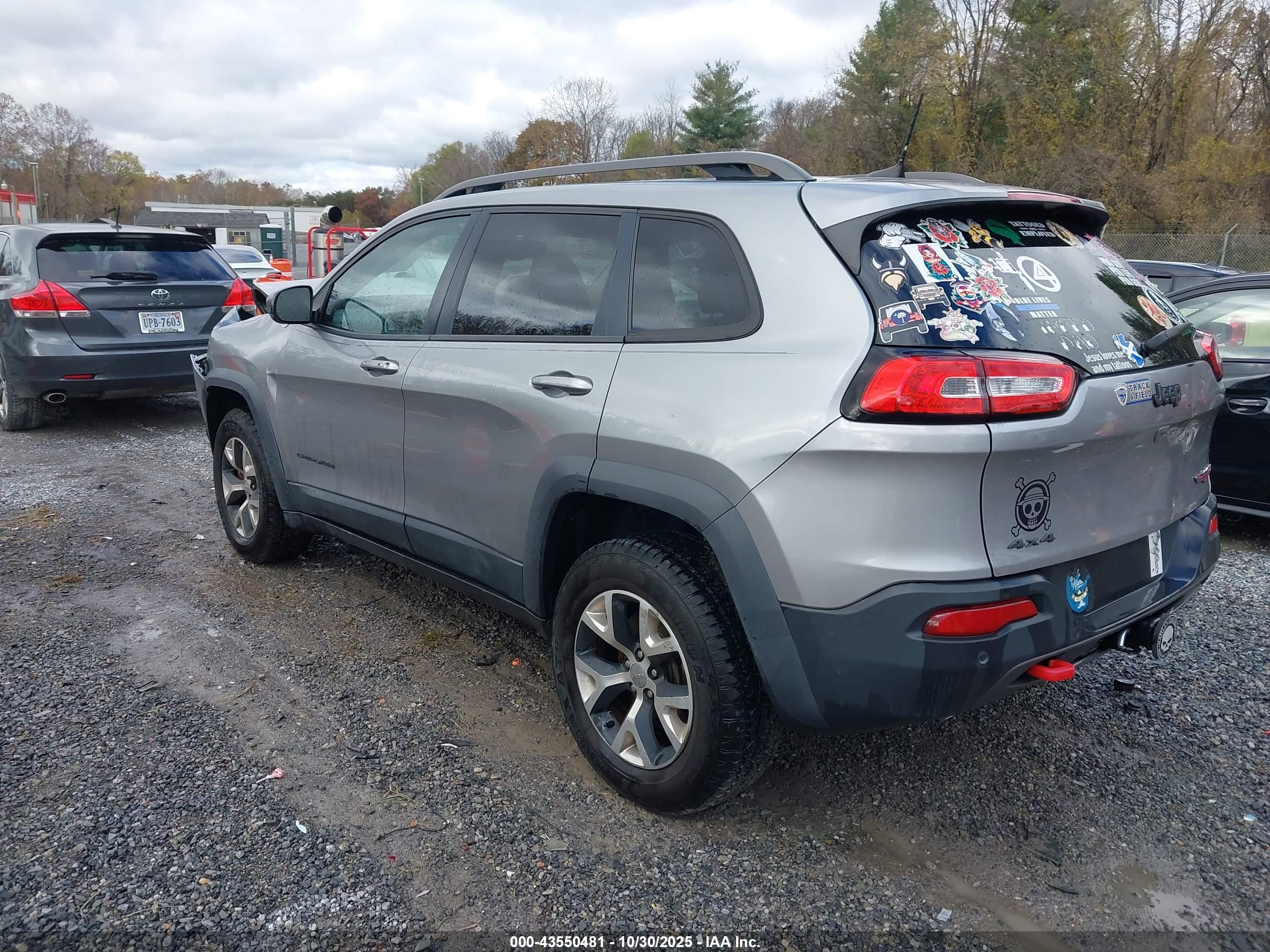 JEEP CHEROKEE image 3