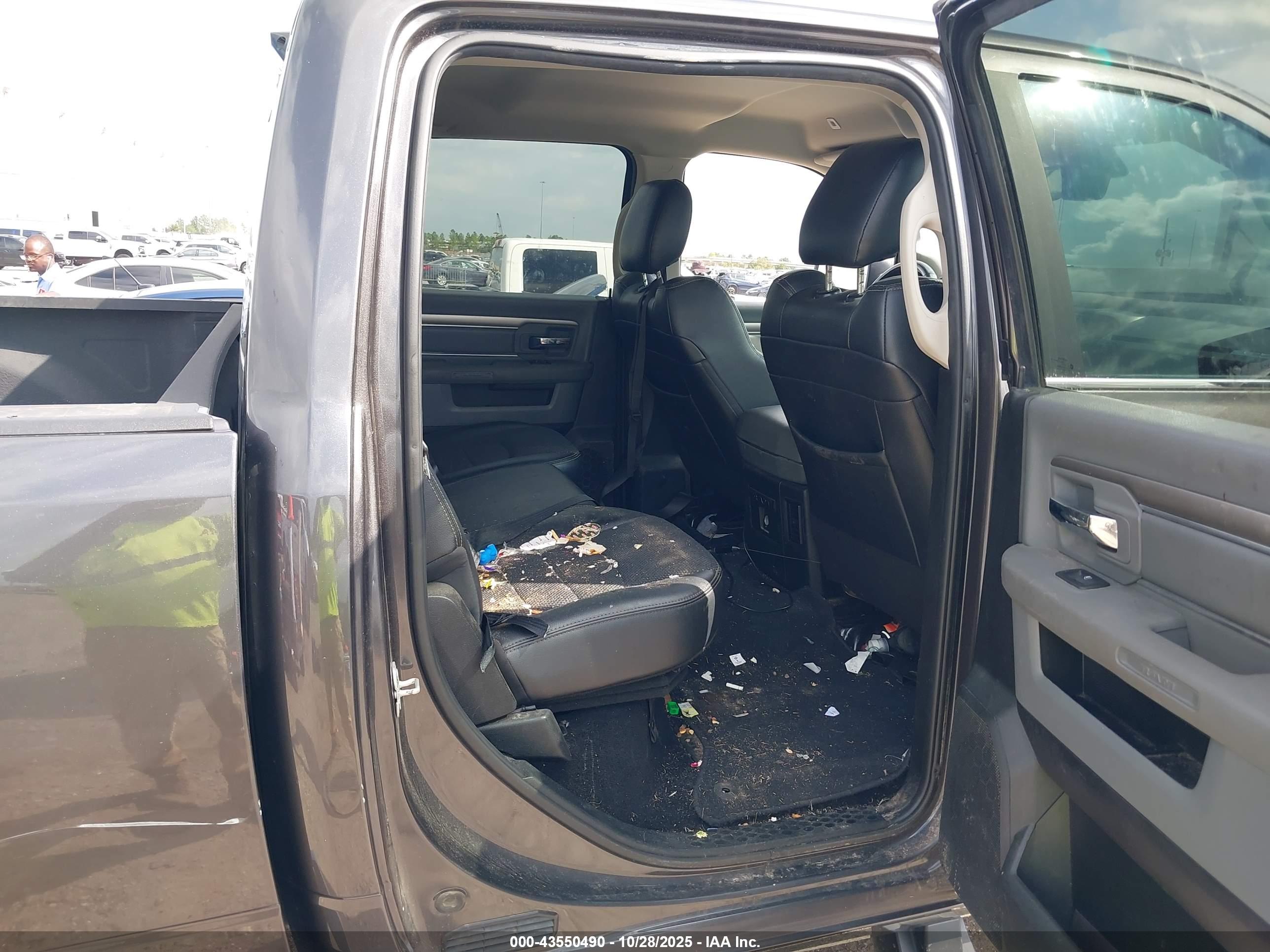RAM 2500 image 8