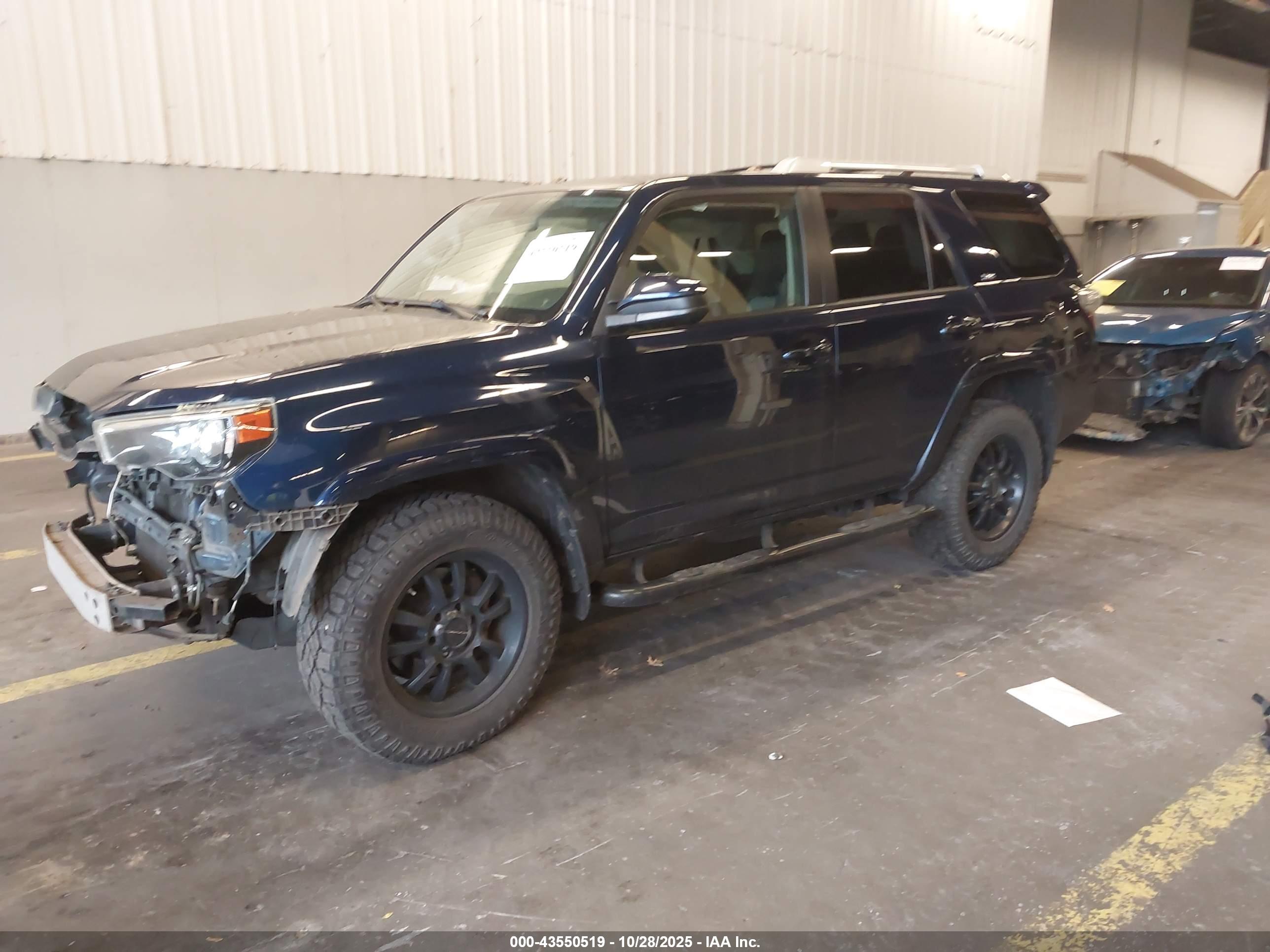 TOYOTA 4RUNNER image 2