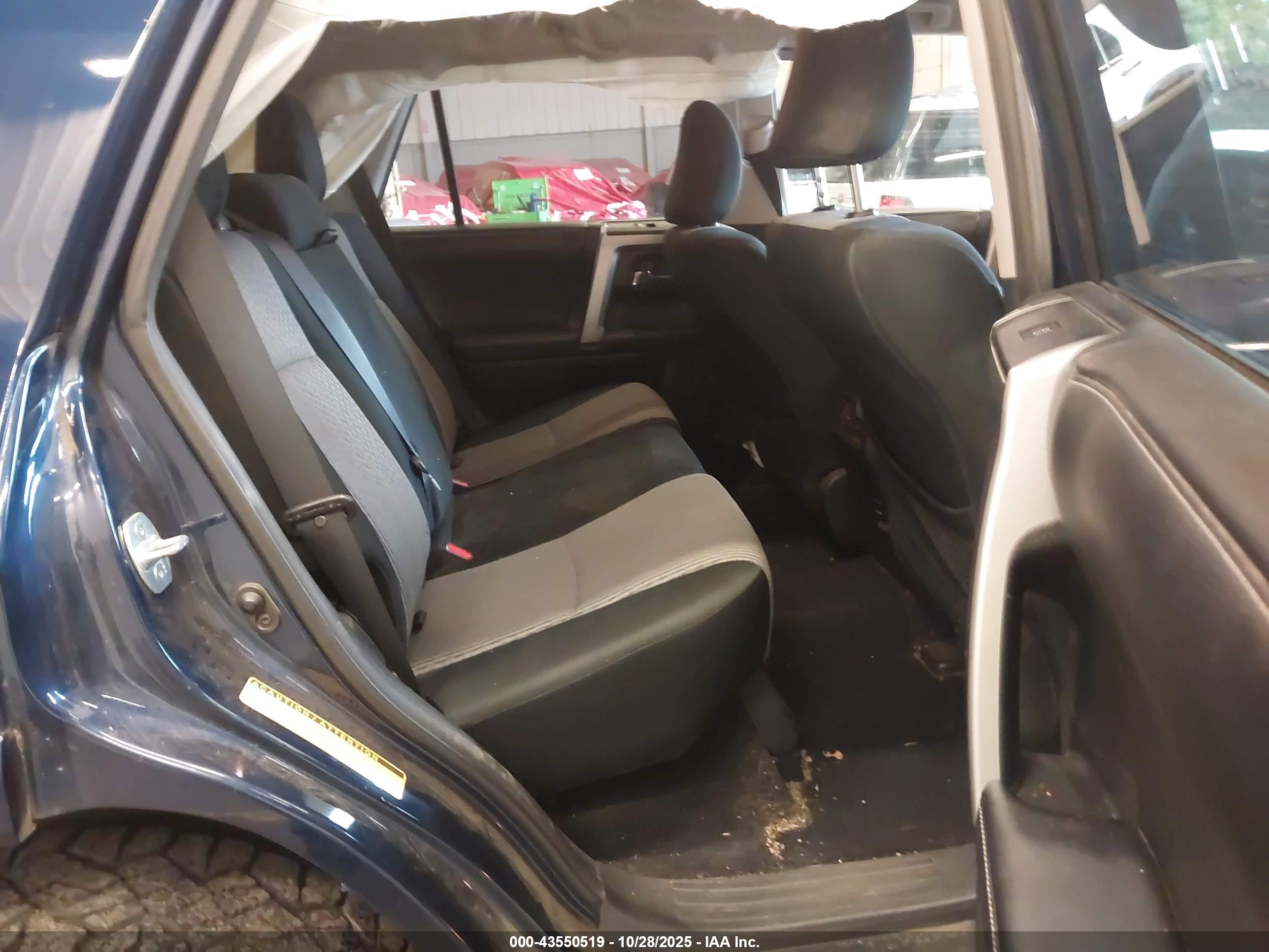 TOYOTA 4RUNNER image 8