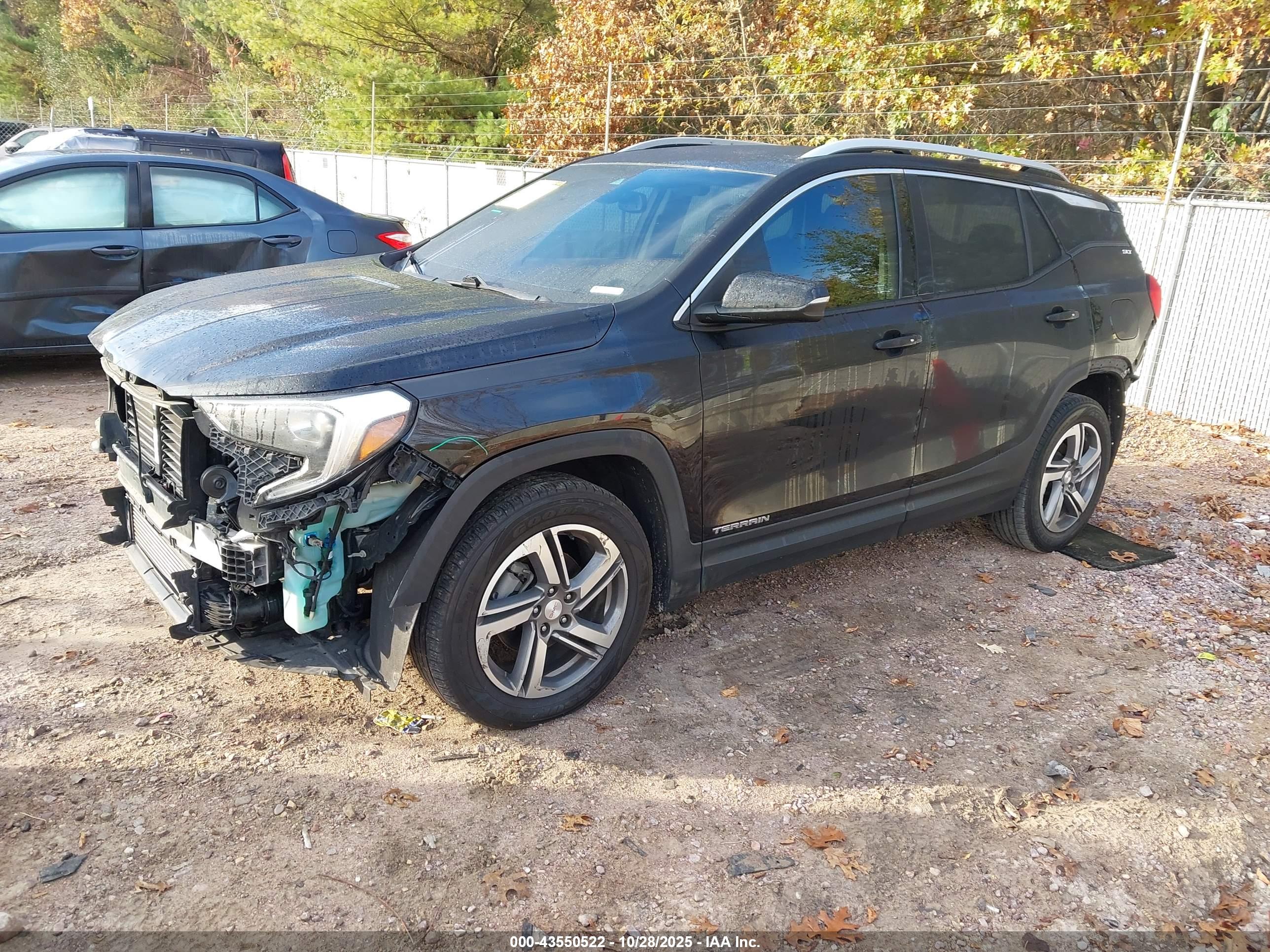 GMC TERRAIN image 2