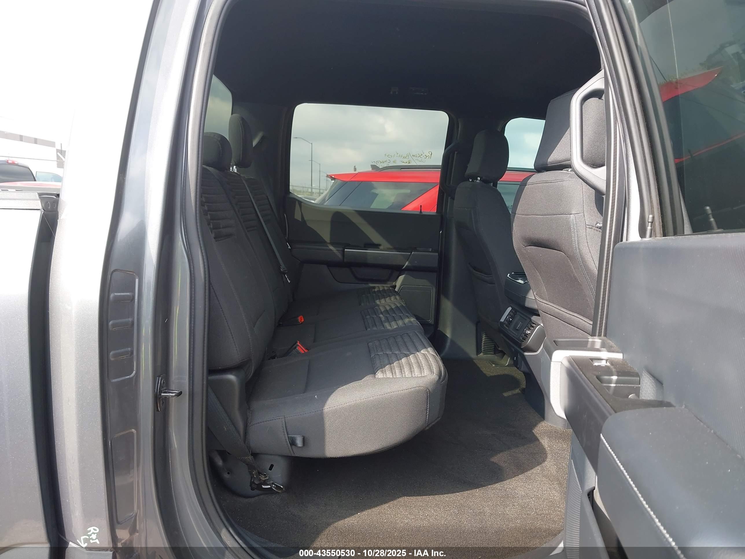 FORD F-150 image 8