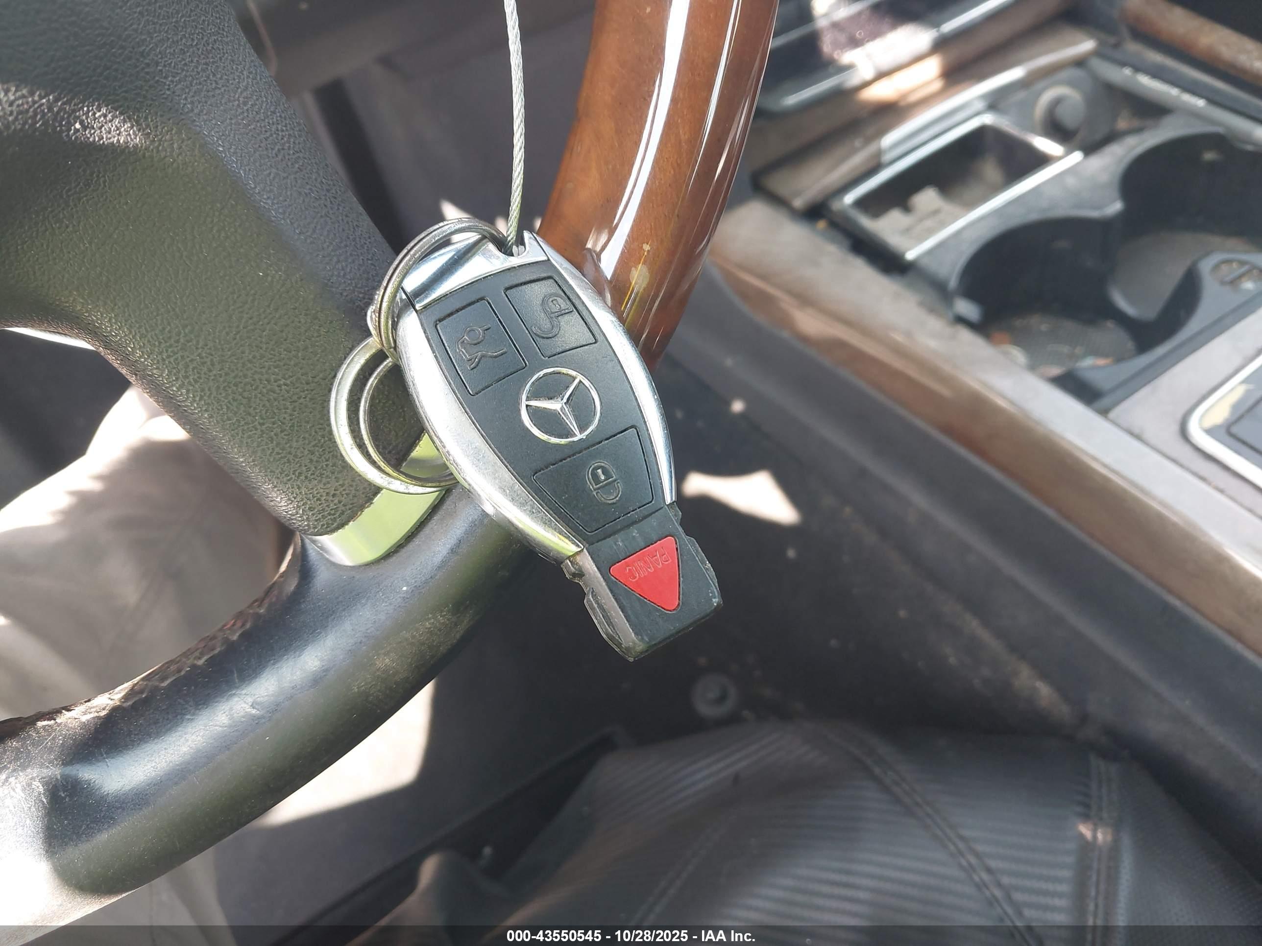 MERCEDES-BENZ E image 11