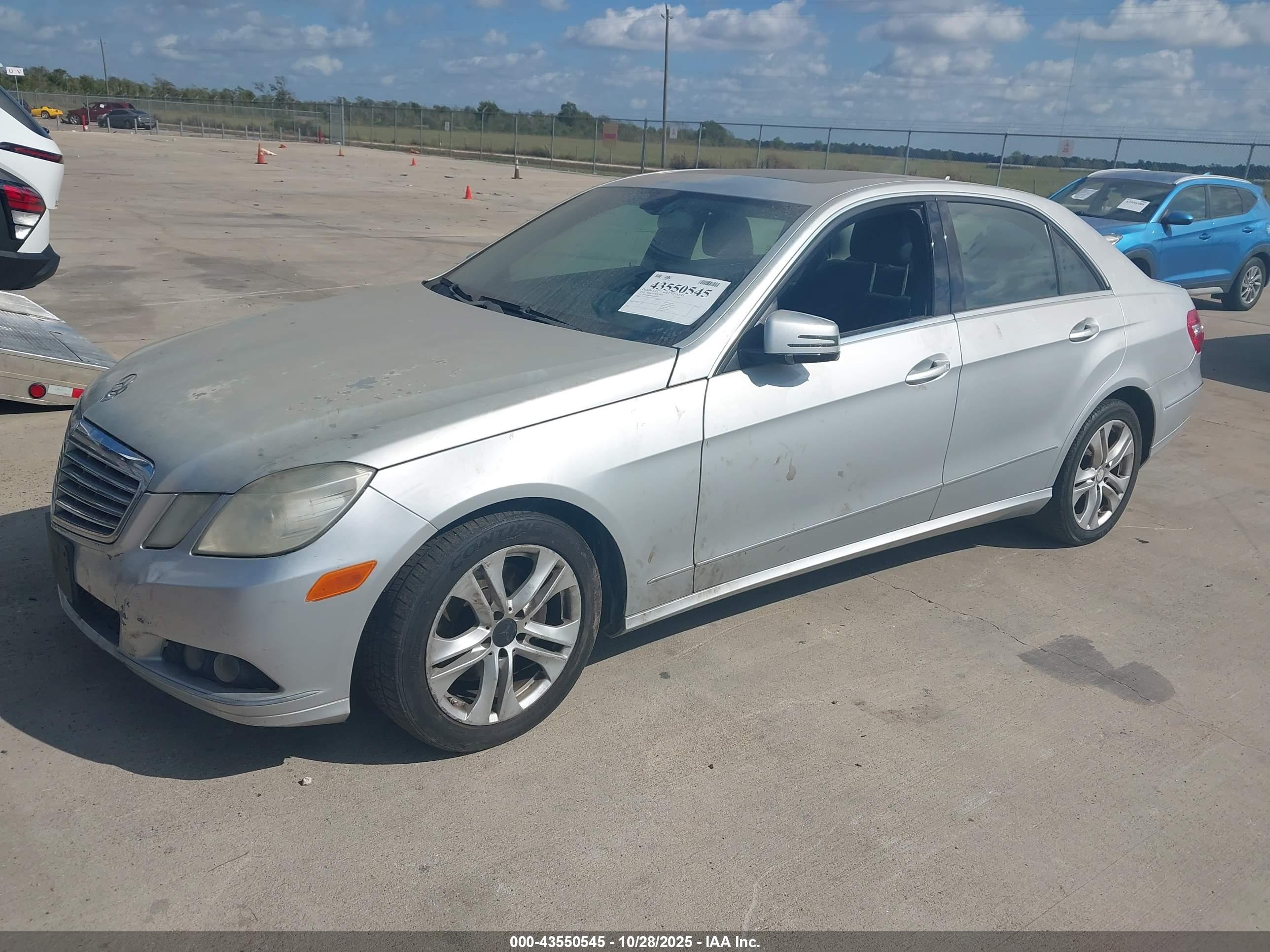 MERCEDES-BENZ E image 2