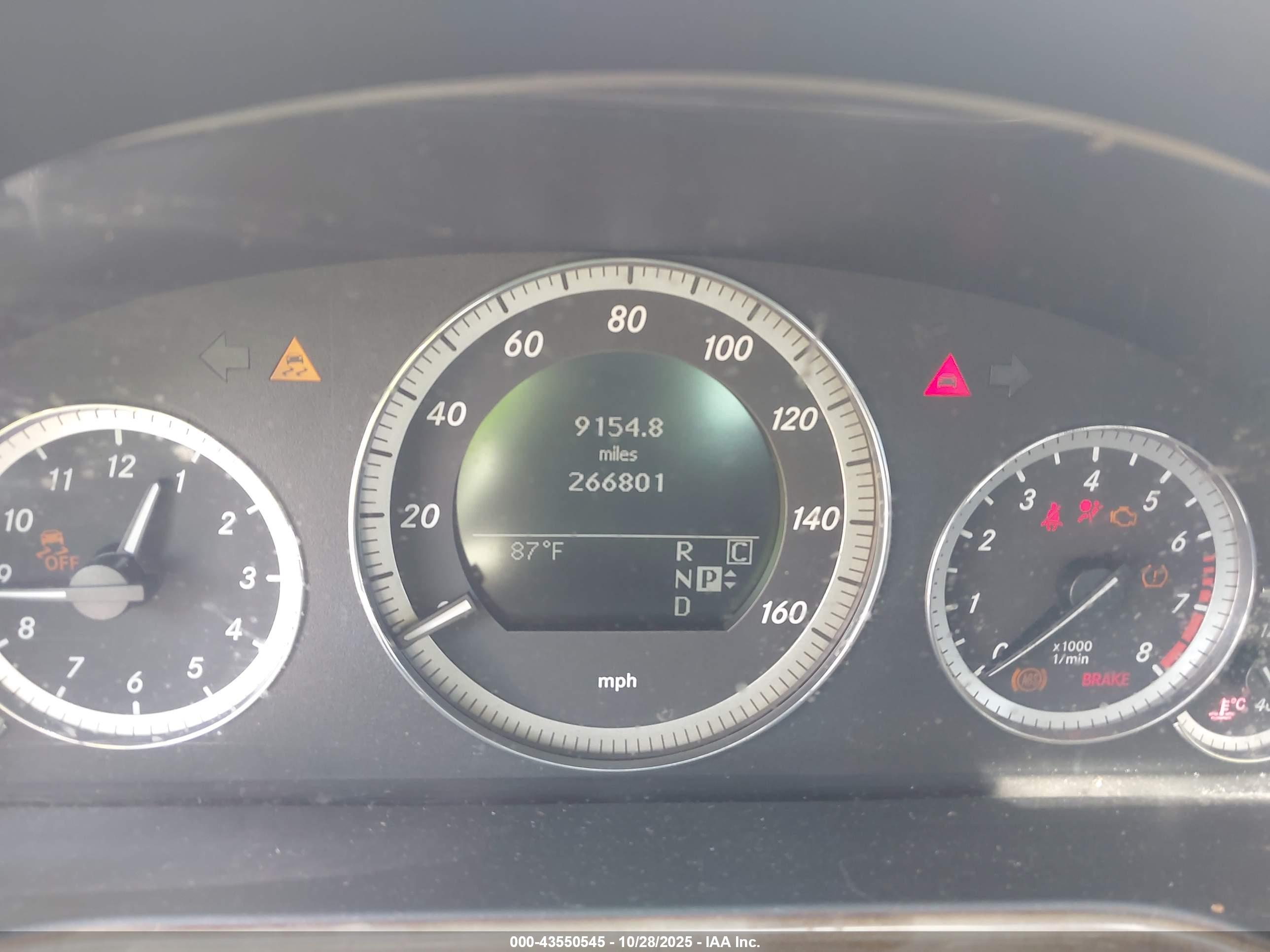 MERCEDES-BENZ E image 7