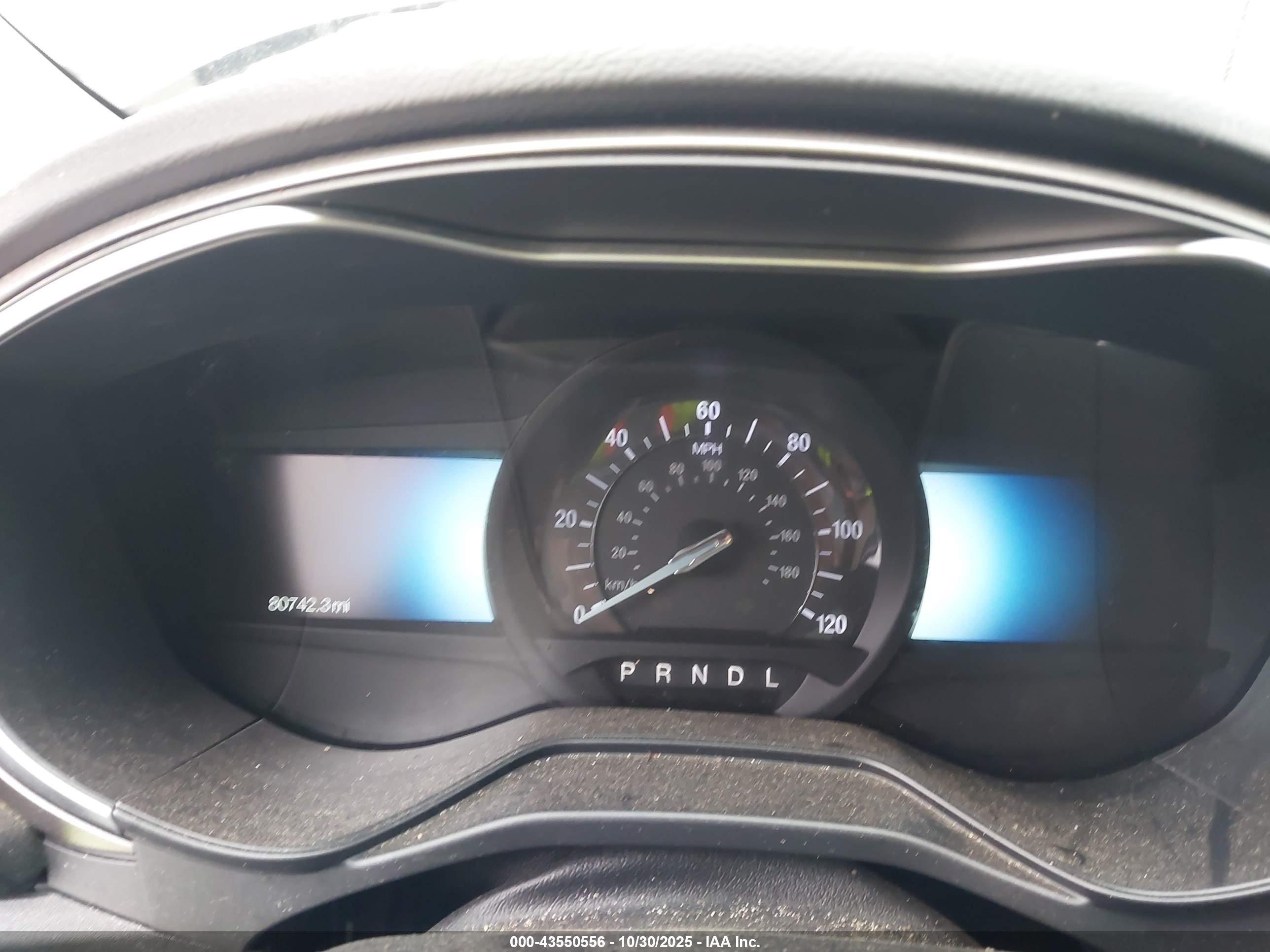 FORD FUSION image 7