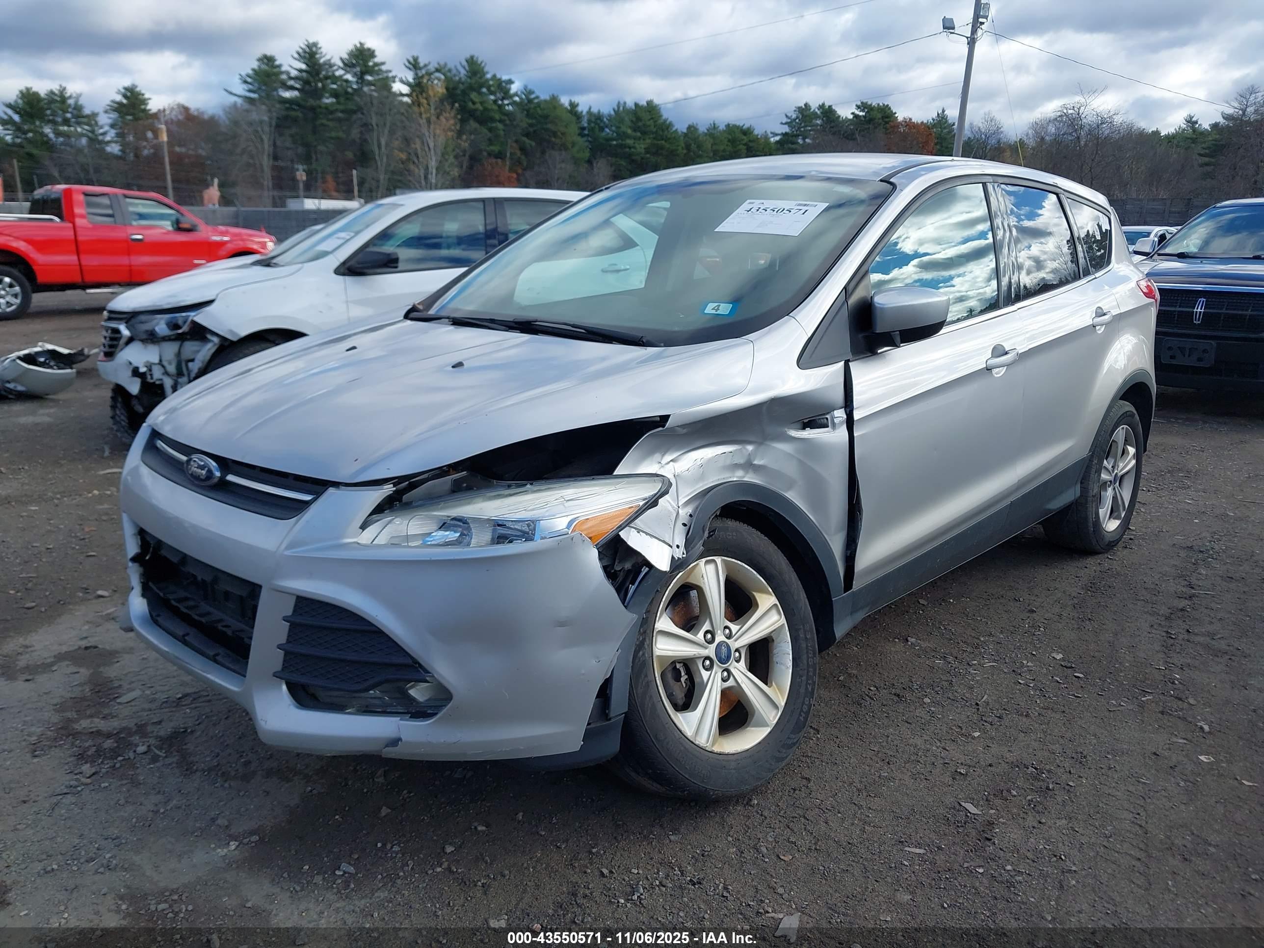 FORD ESCAPE image 2