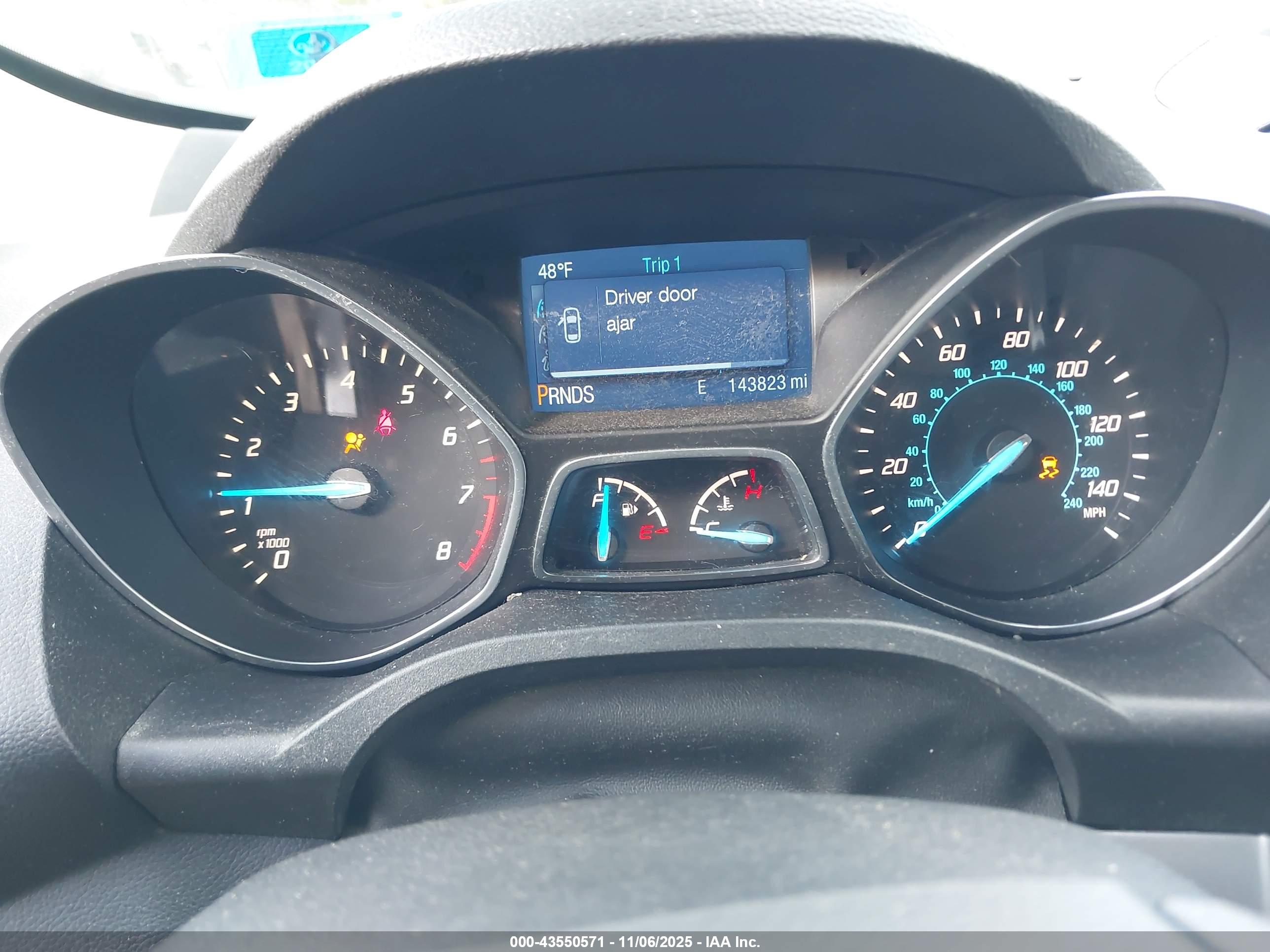 FORD ESCAPE image 7