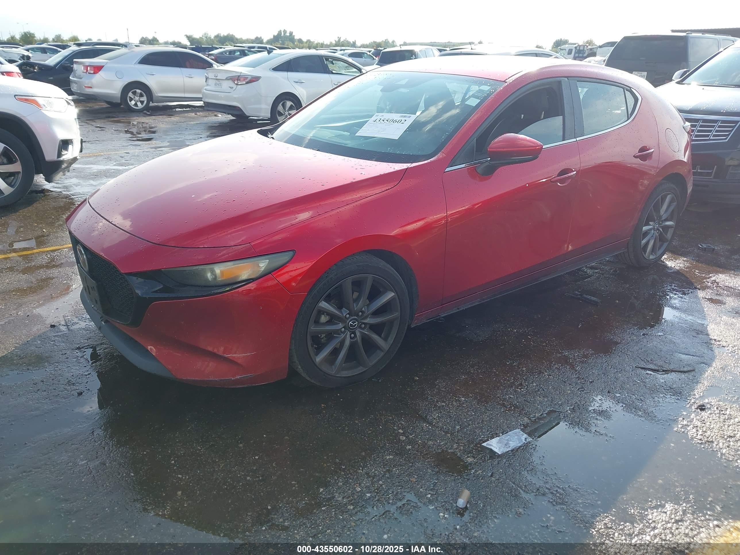 MAZDA MAZDA3 image 2
