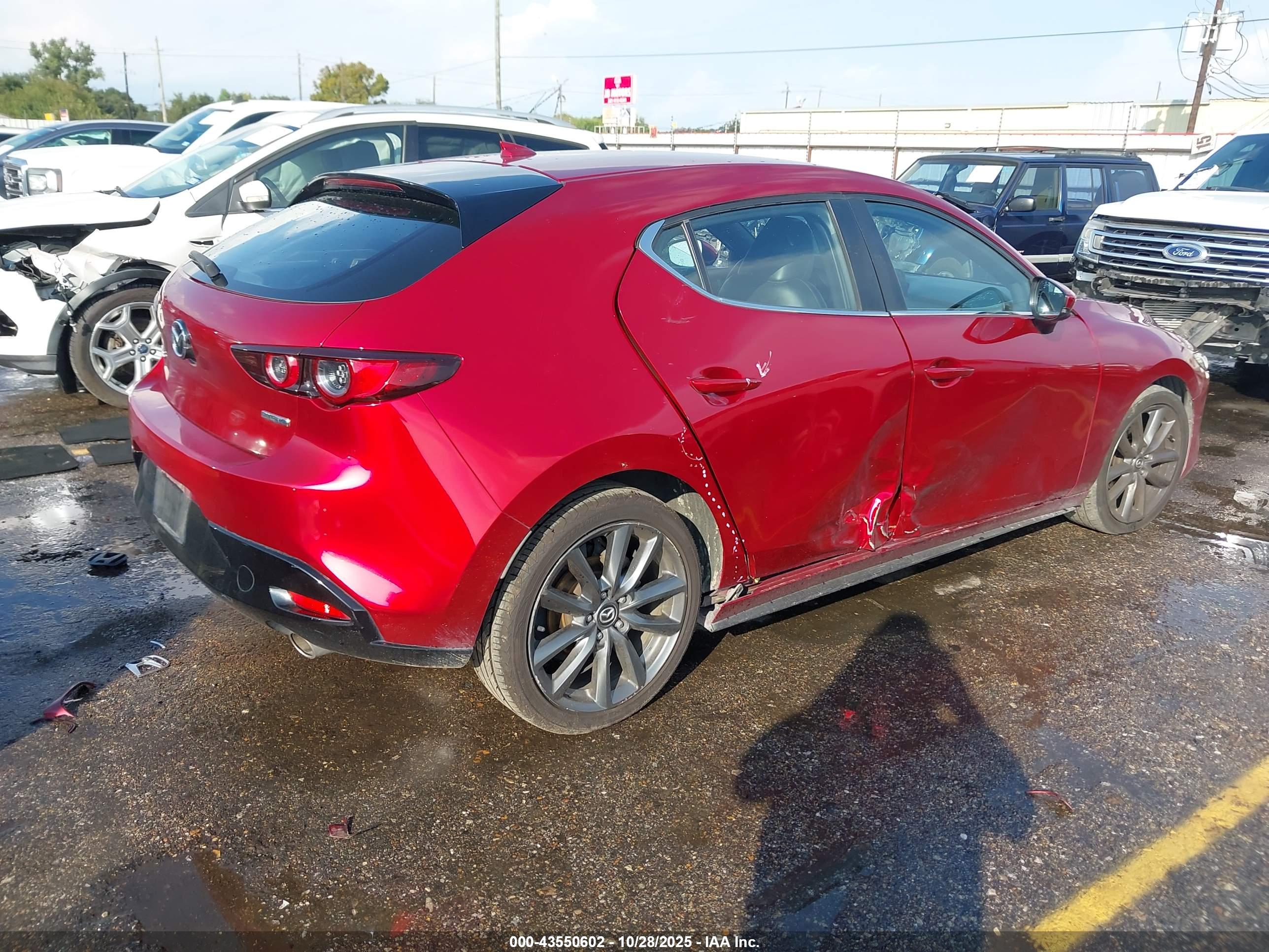 MAZDA MAZDA3 image 4