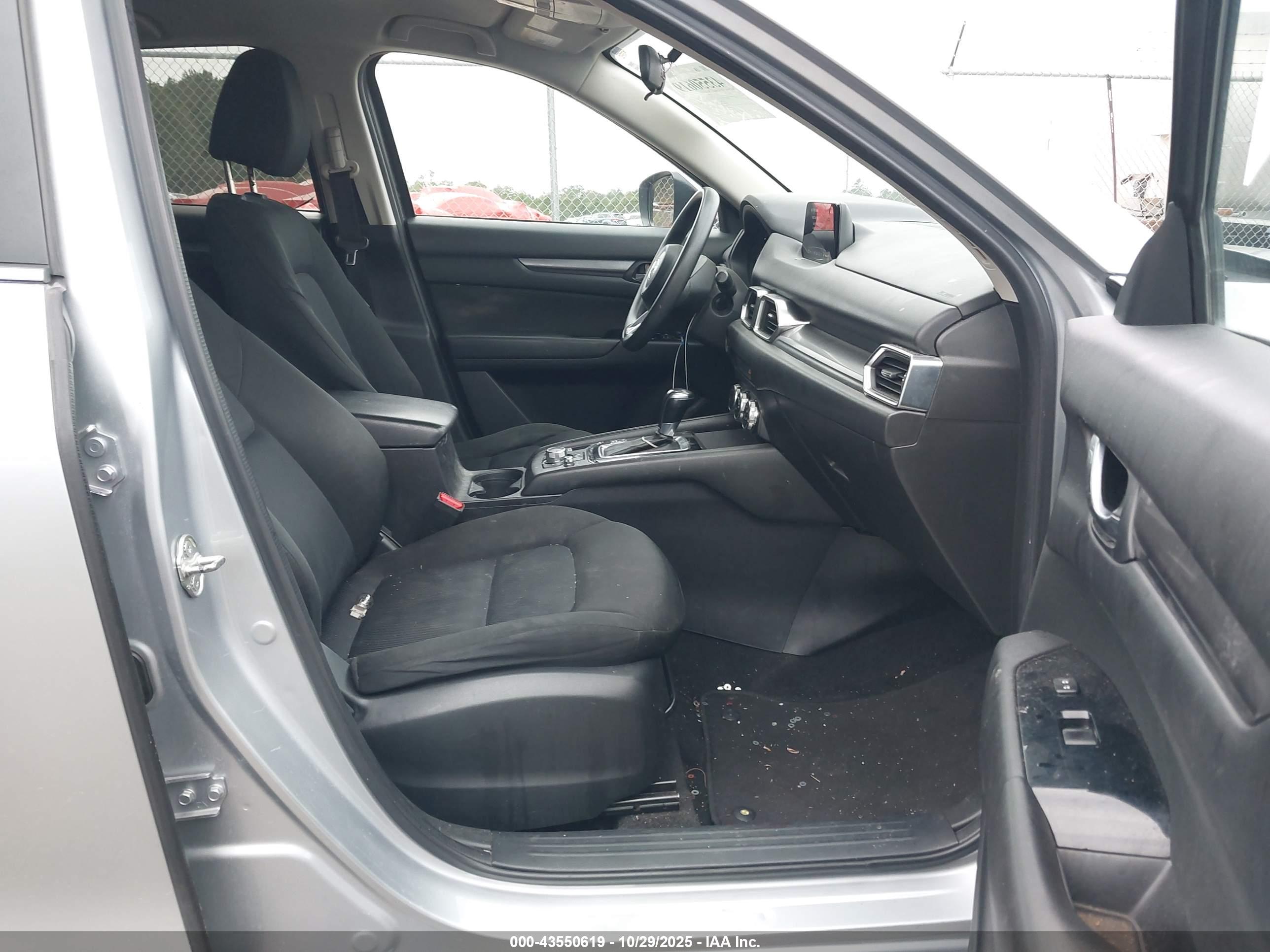 MAZDA CX-5 image 5