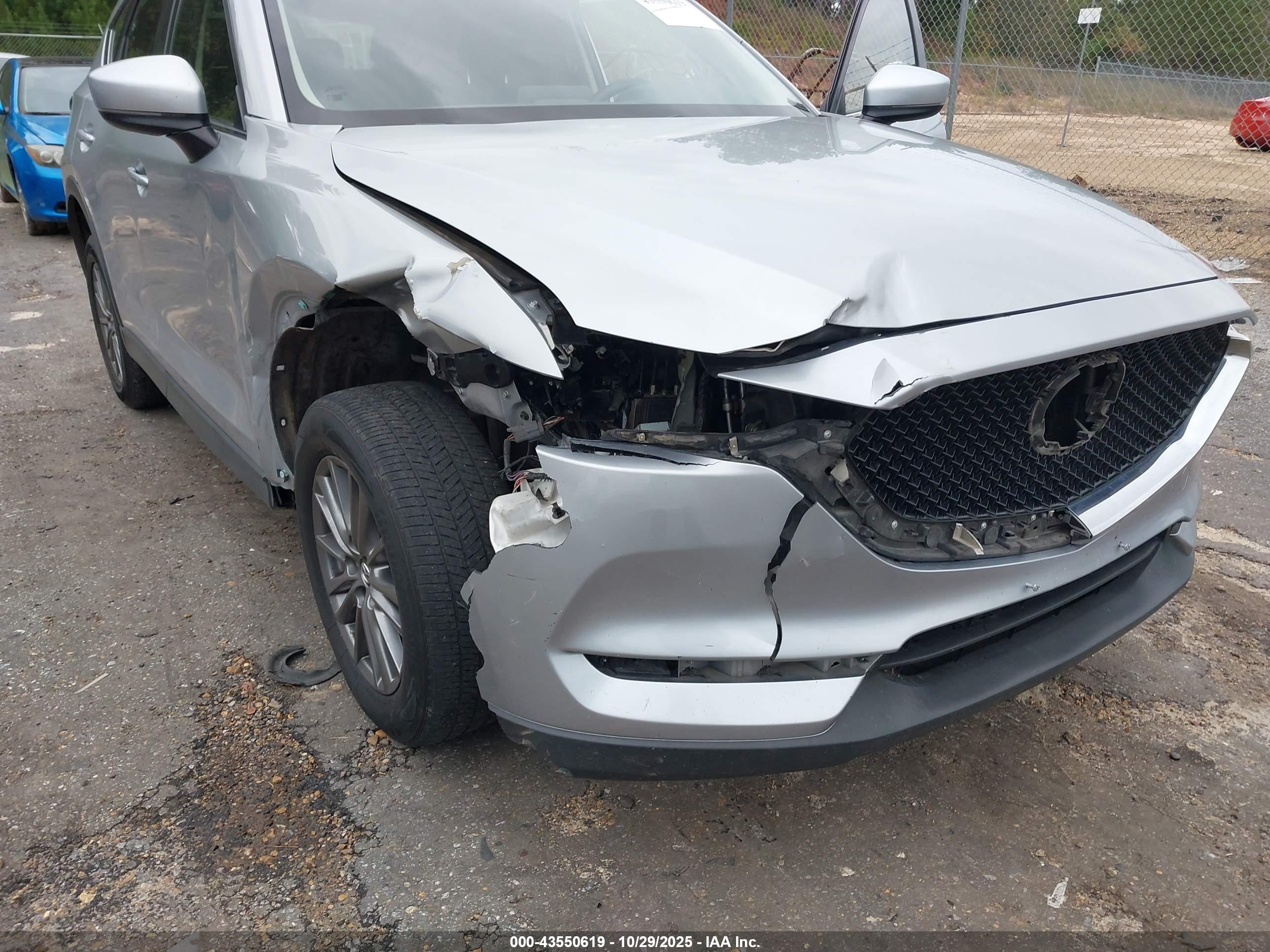 MAZDA CX-5 image 6