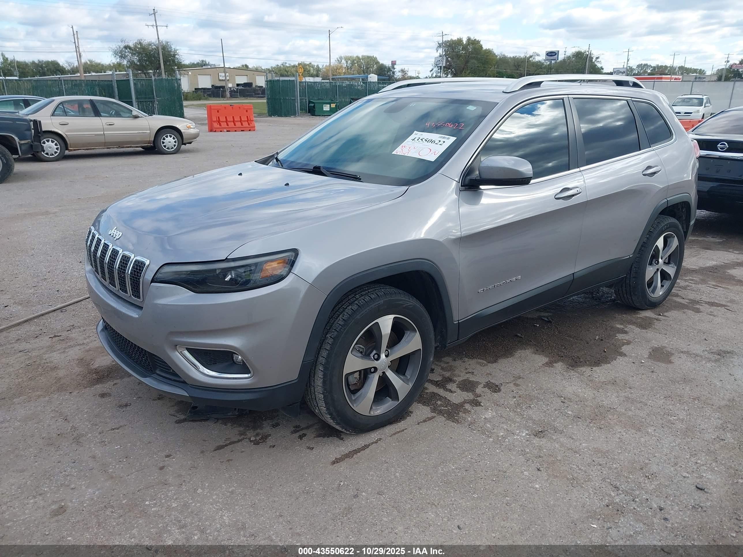 JEEP CHEROKEE image 2