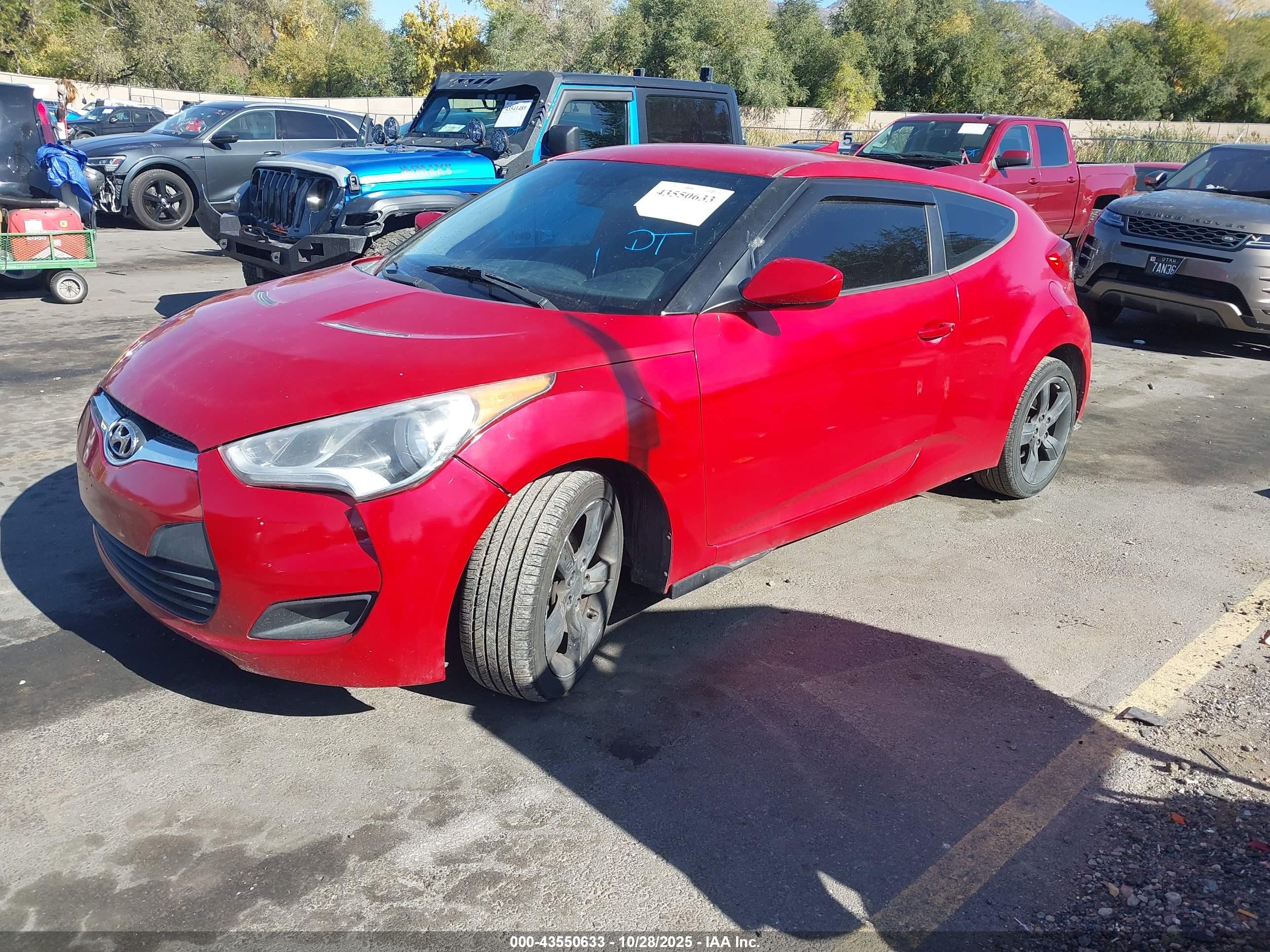 HYUNDAI VELOSTER image 2