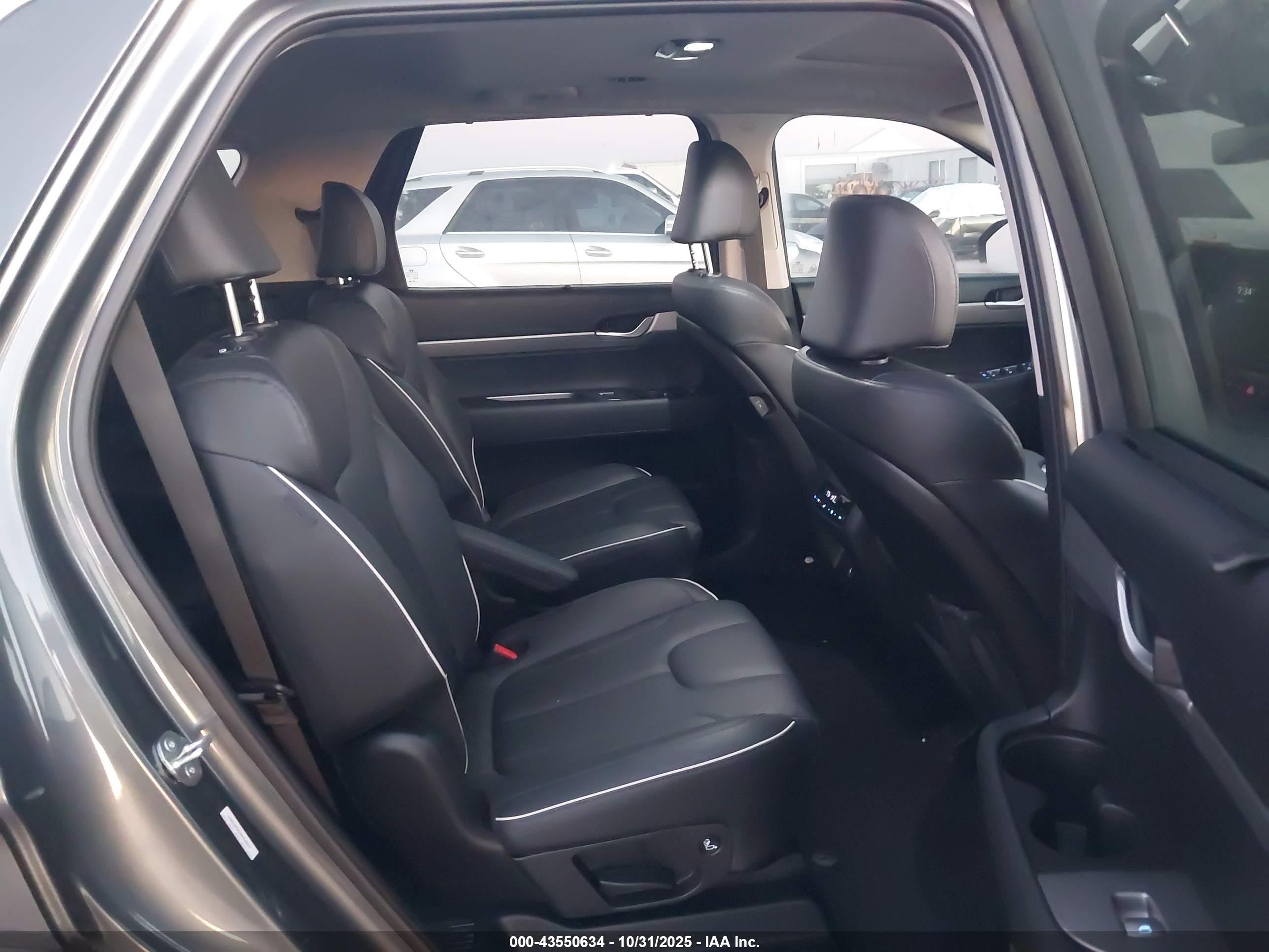 HYUNDAI PALISADE image 8