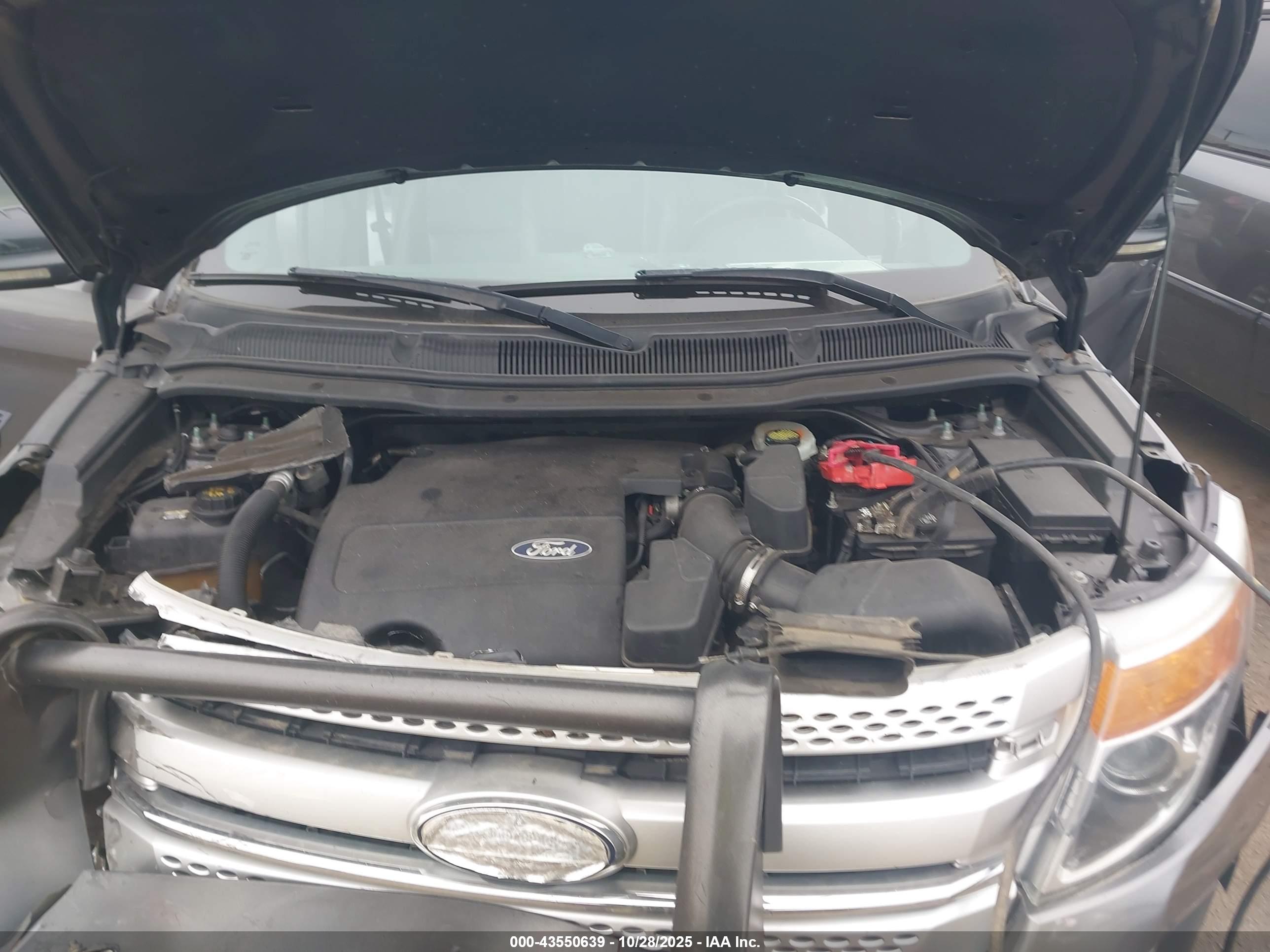 FORD EXPLORER image 10