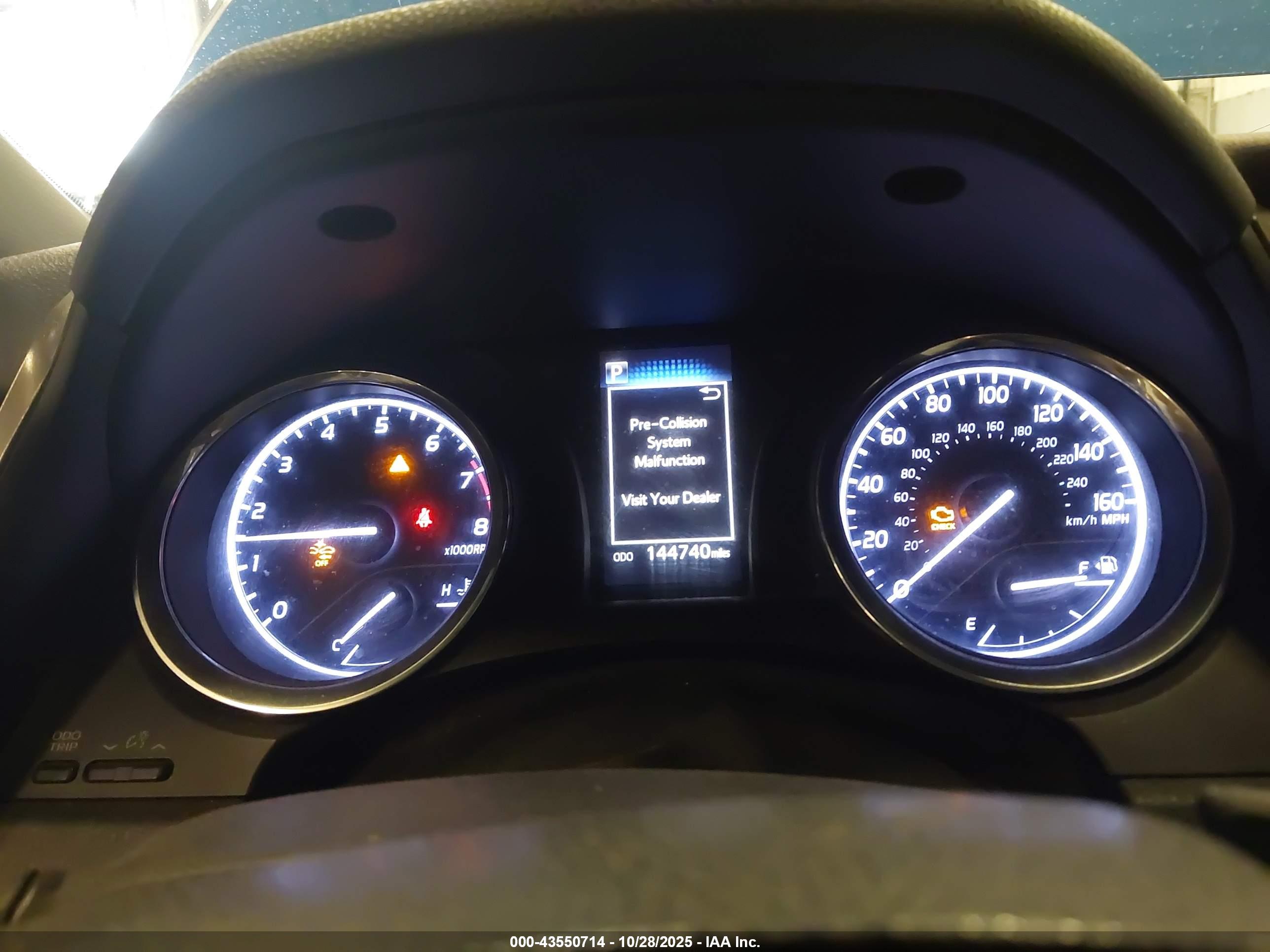 TOYOTA CAMRY image 7