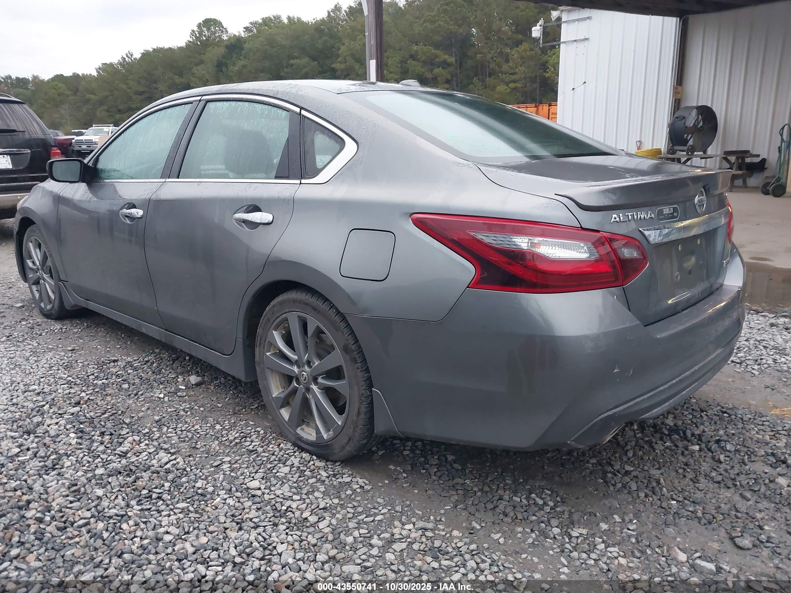NISSAN ALTIMA image 3