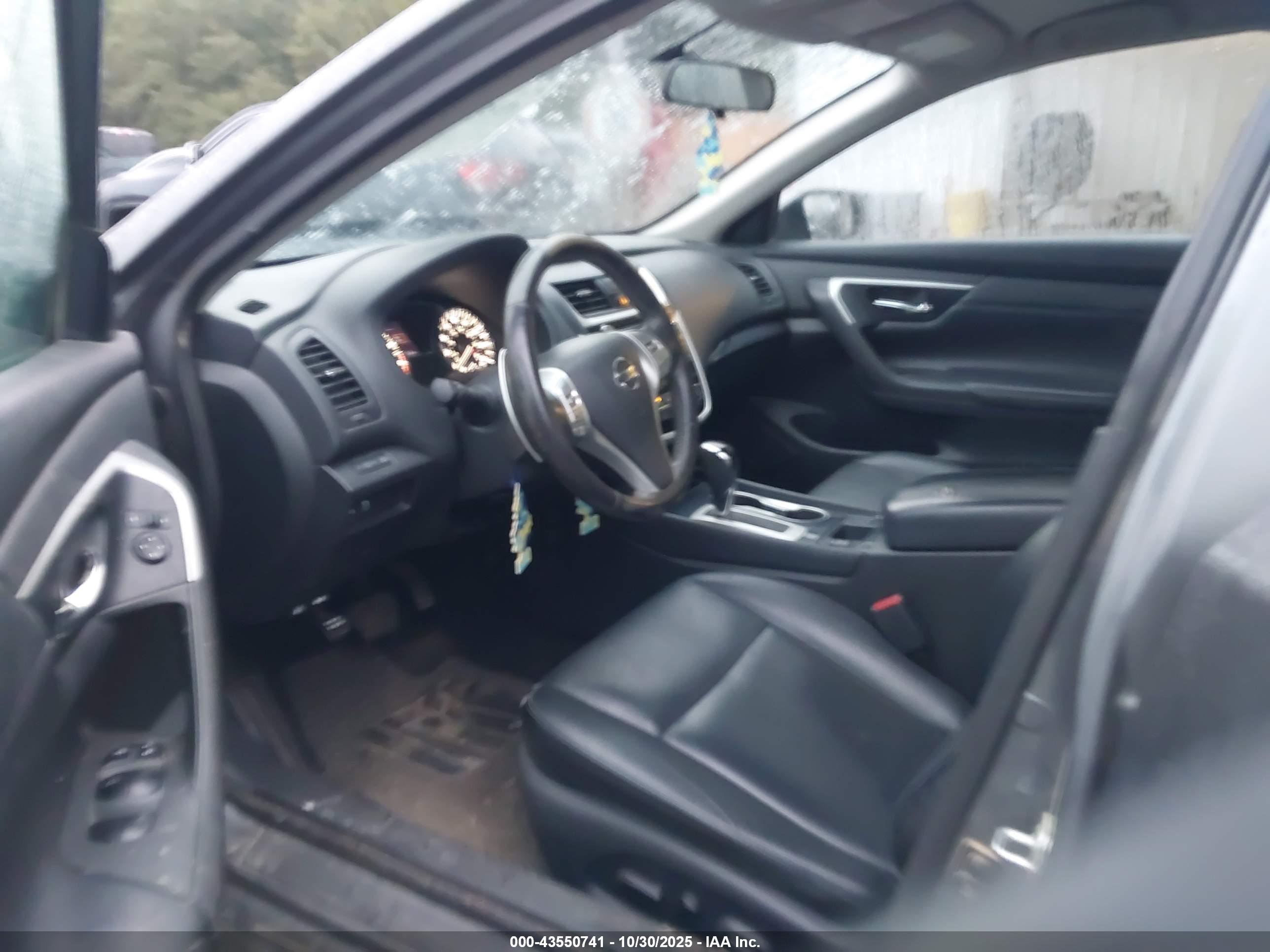 NISSAN ALTIMA image 5