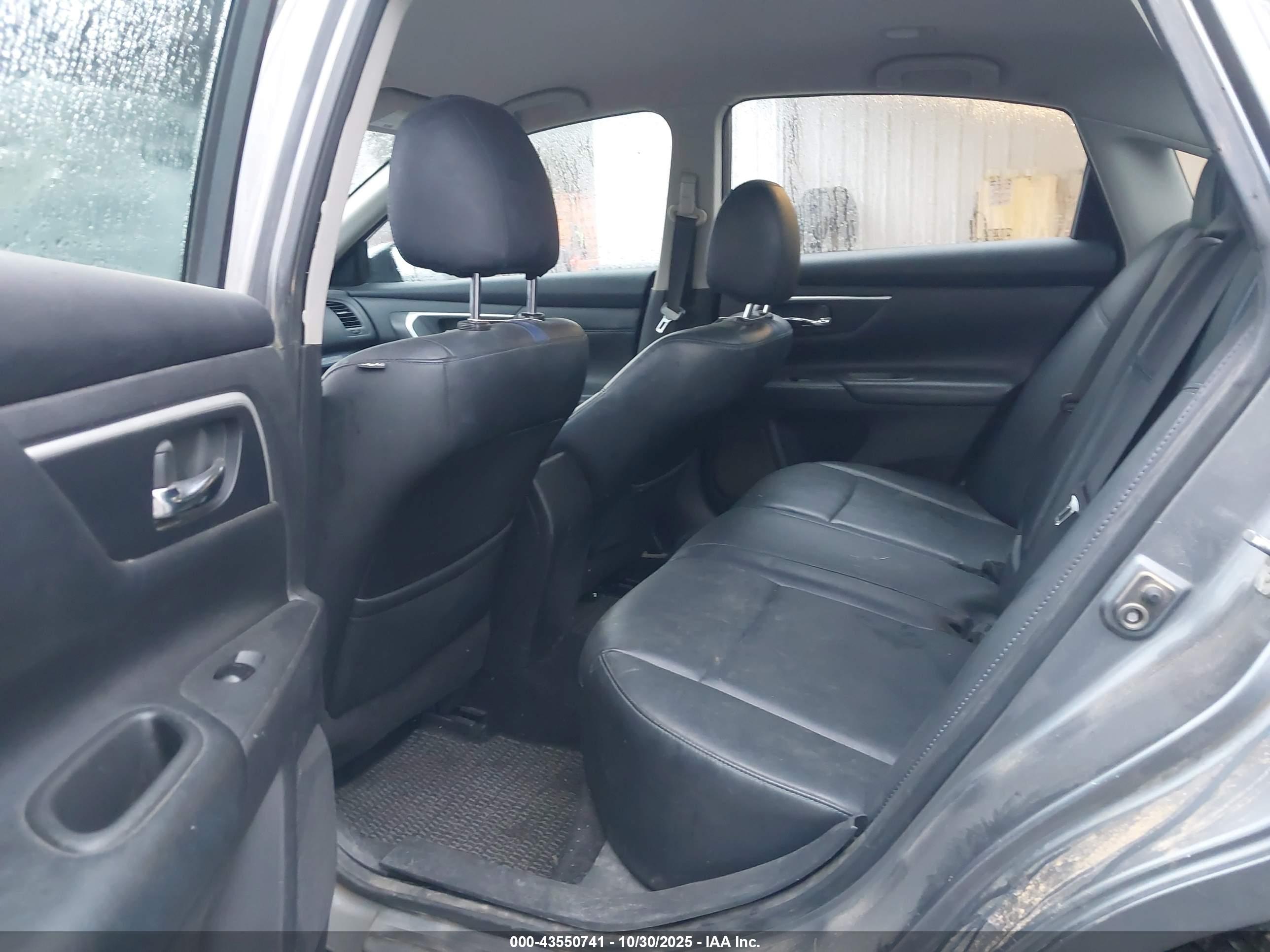NISSAN ALTIMA image 8