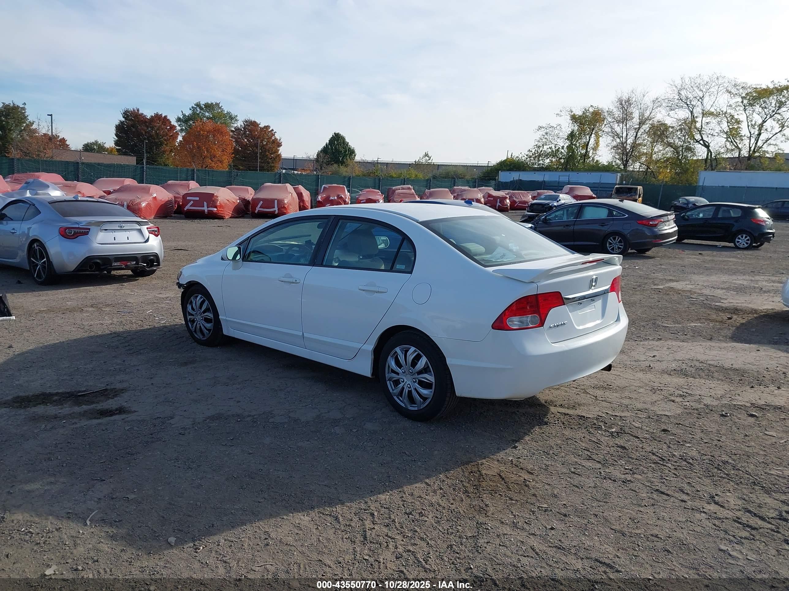 HONDA CIVIC image 3