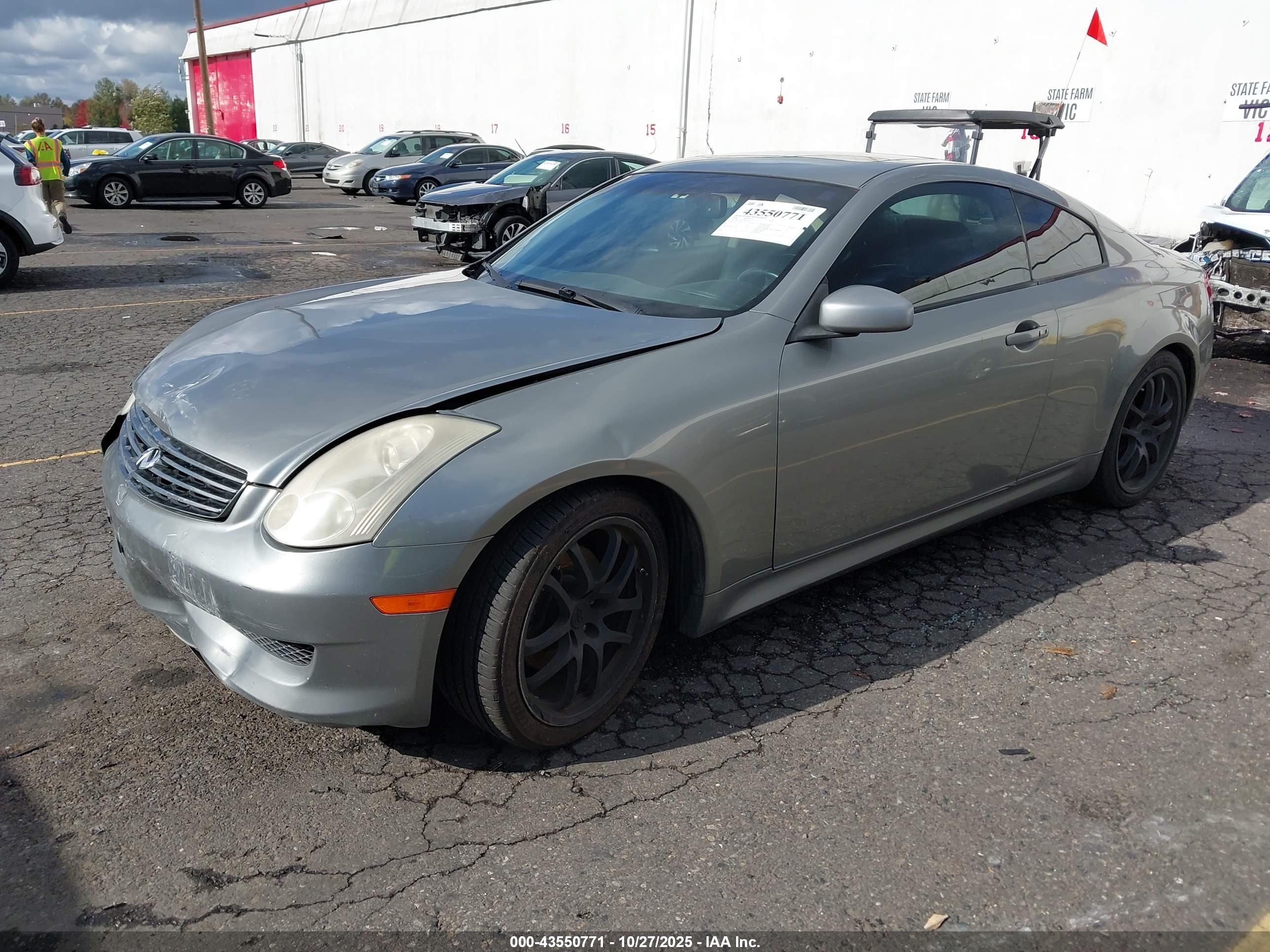 INFINITI G35 image 2