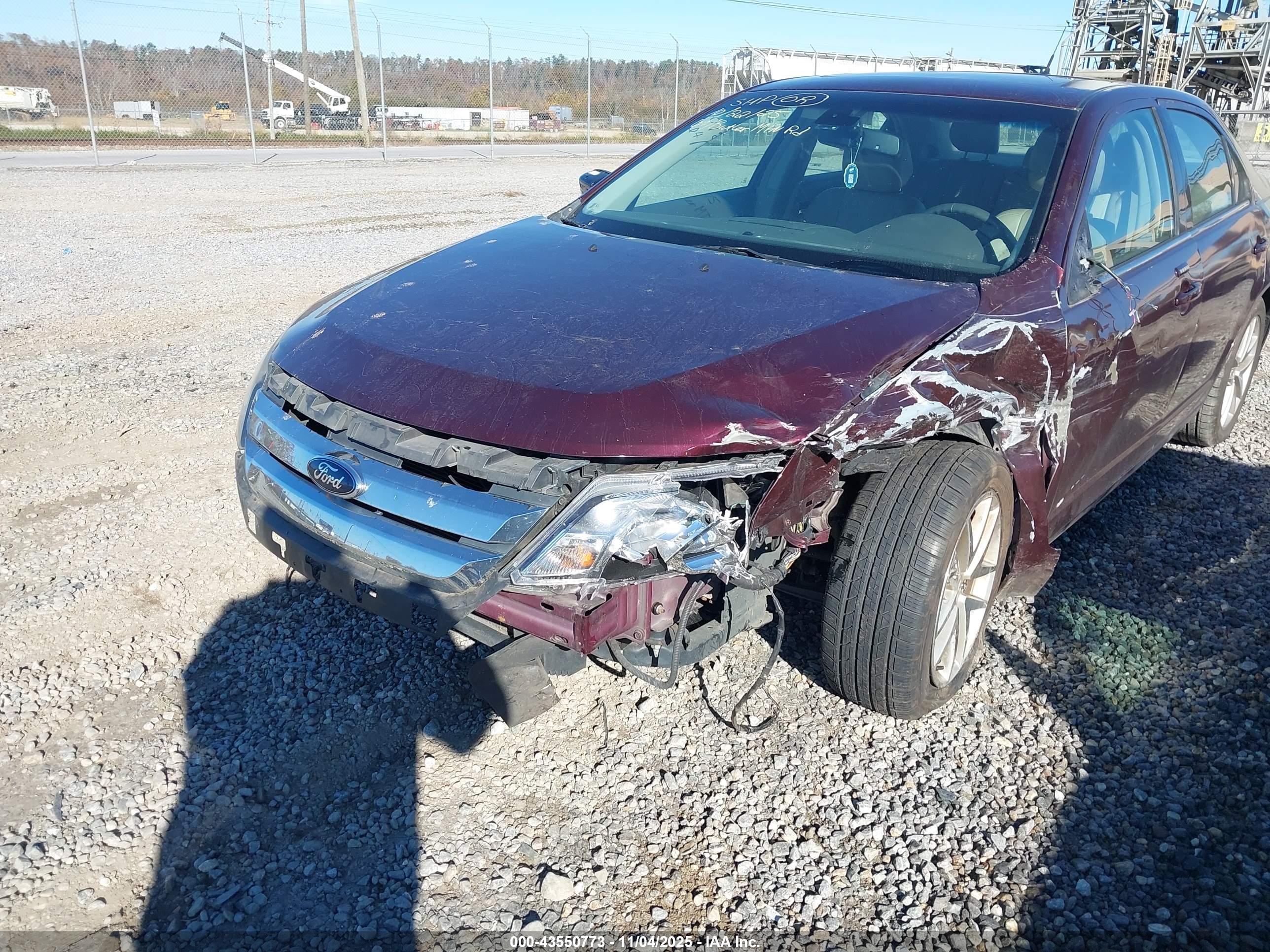 FORD FUSION image 6