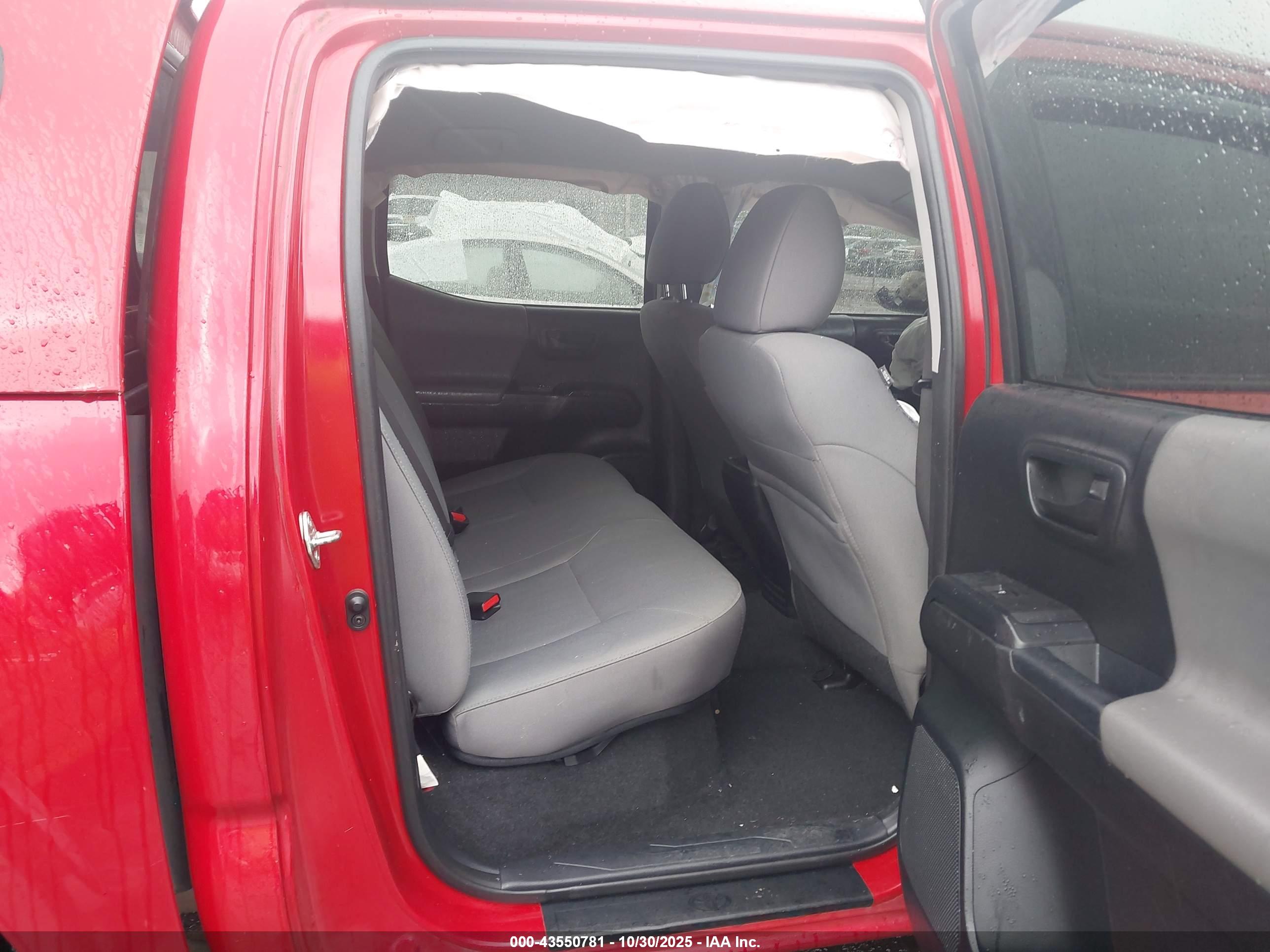 TOYOTA TACOMA image 8